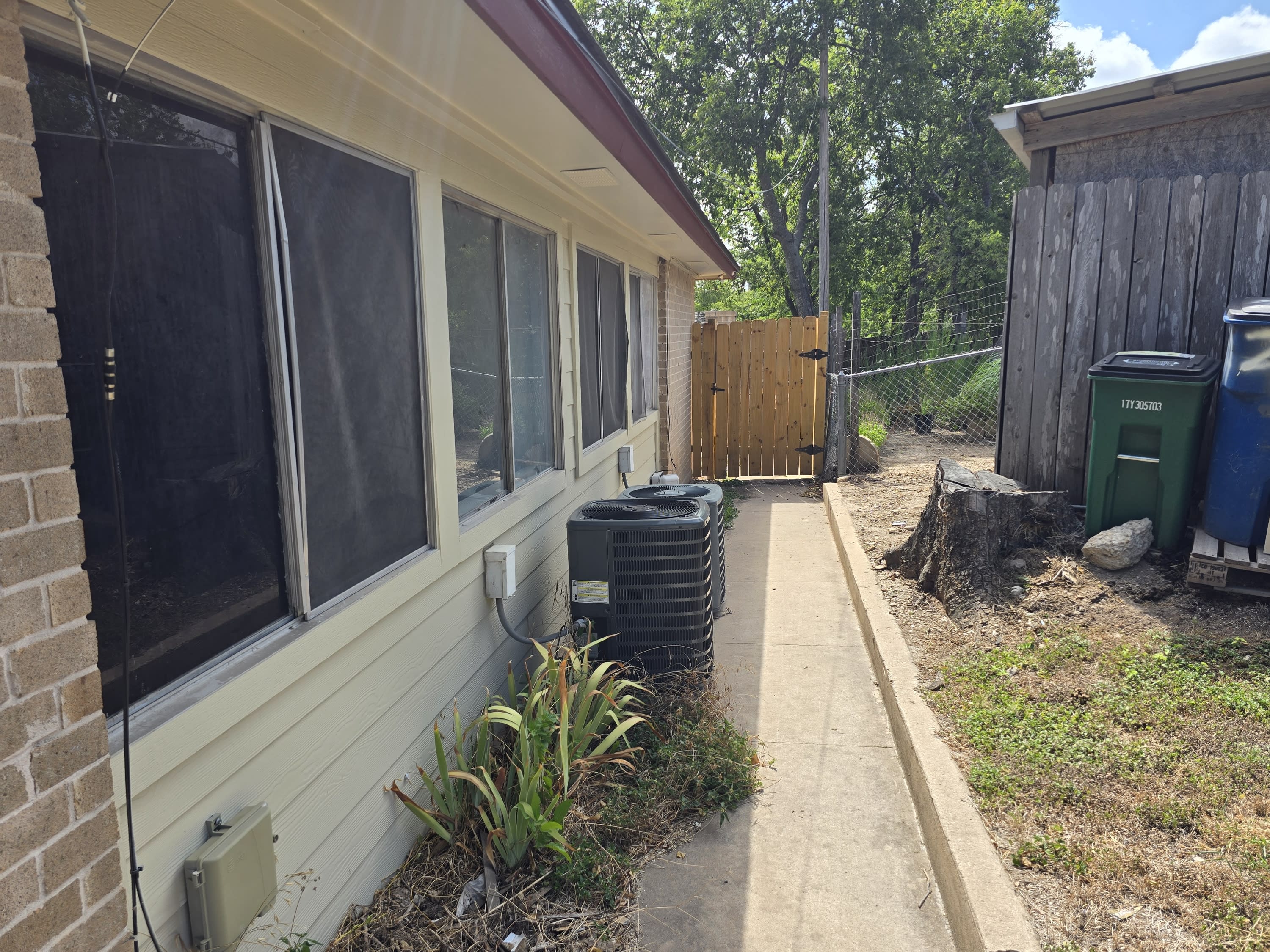 202 Northcrest Circle – photo 1