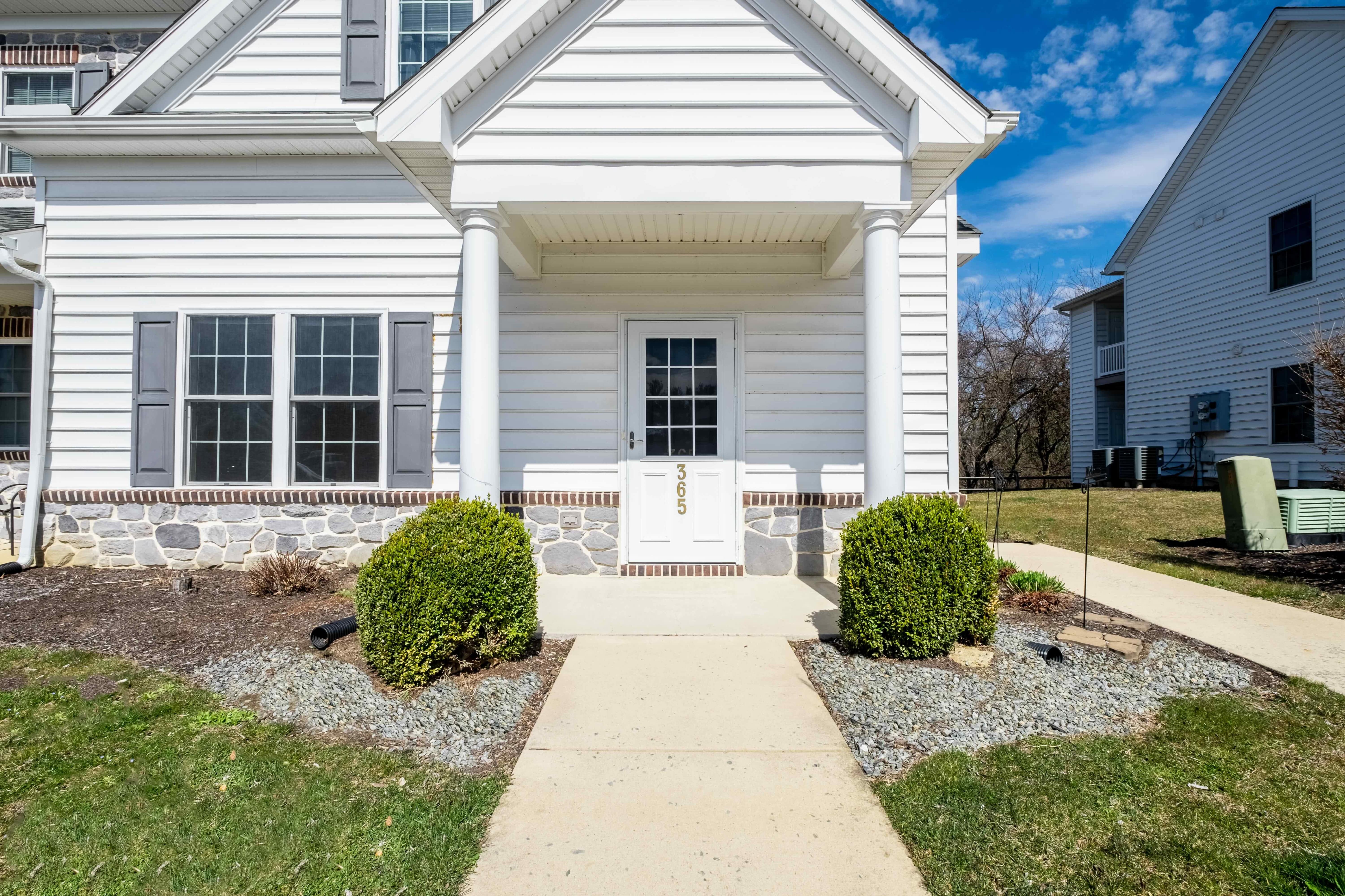 301 College Manor Ave – photo 1