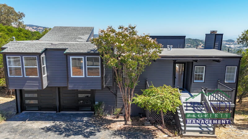 645 Fawn Dr – photo 1 of 31
