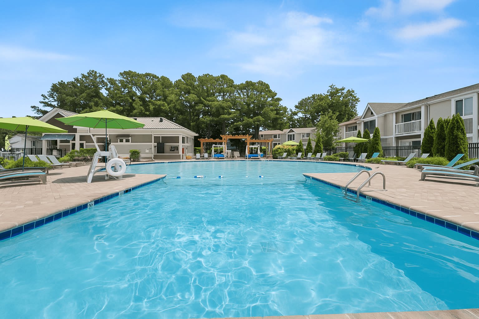 Linkhorn Bay Apartments – photo 1