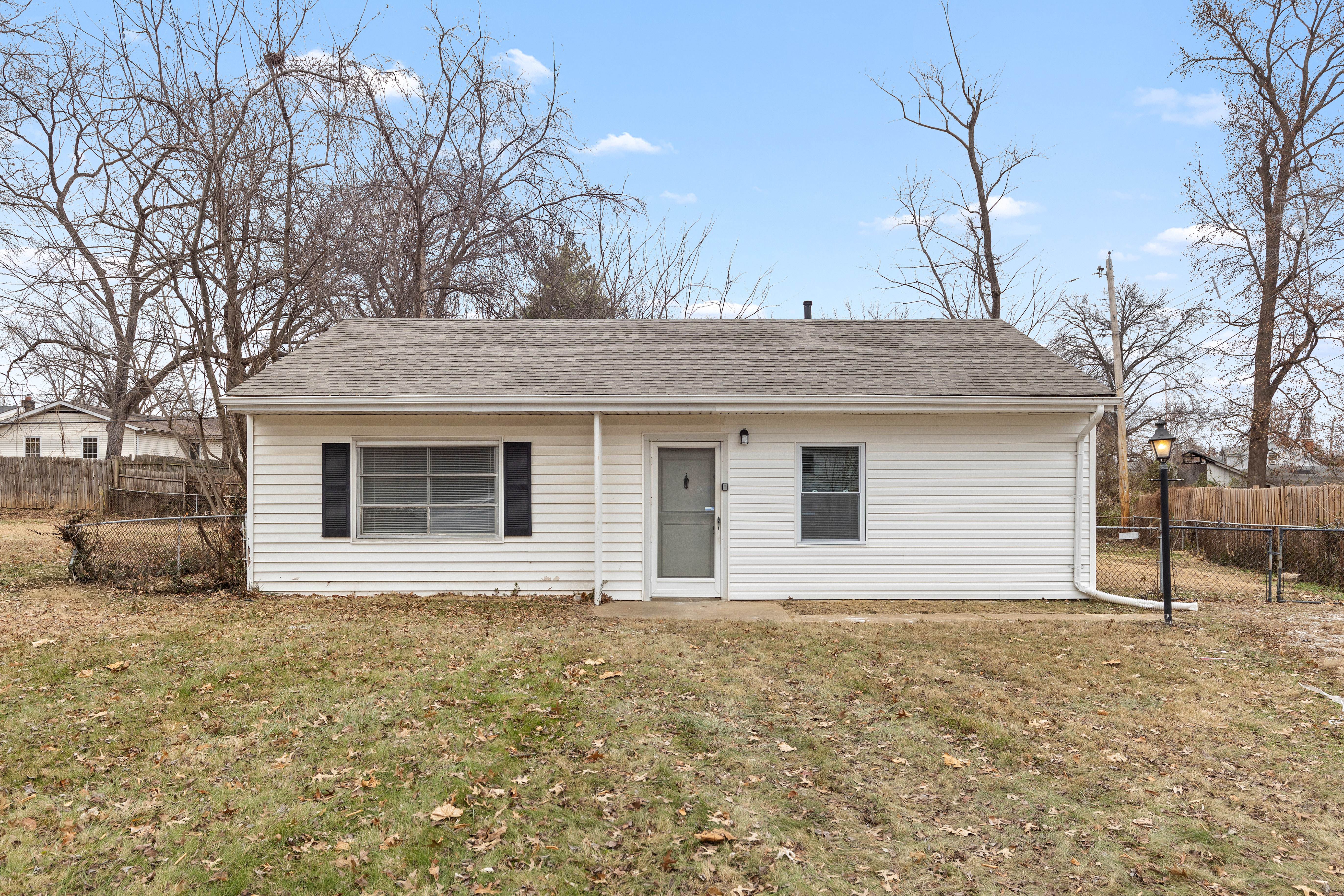 1111 Redman Blvd – photo 1 of 22
