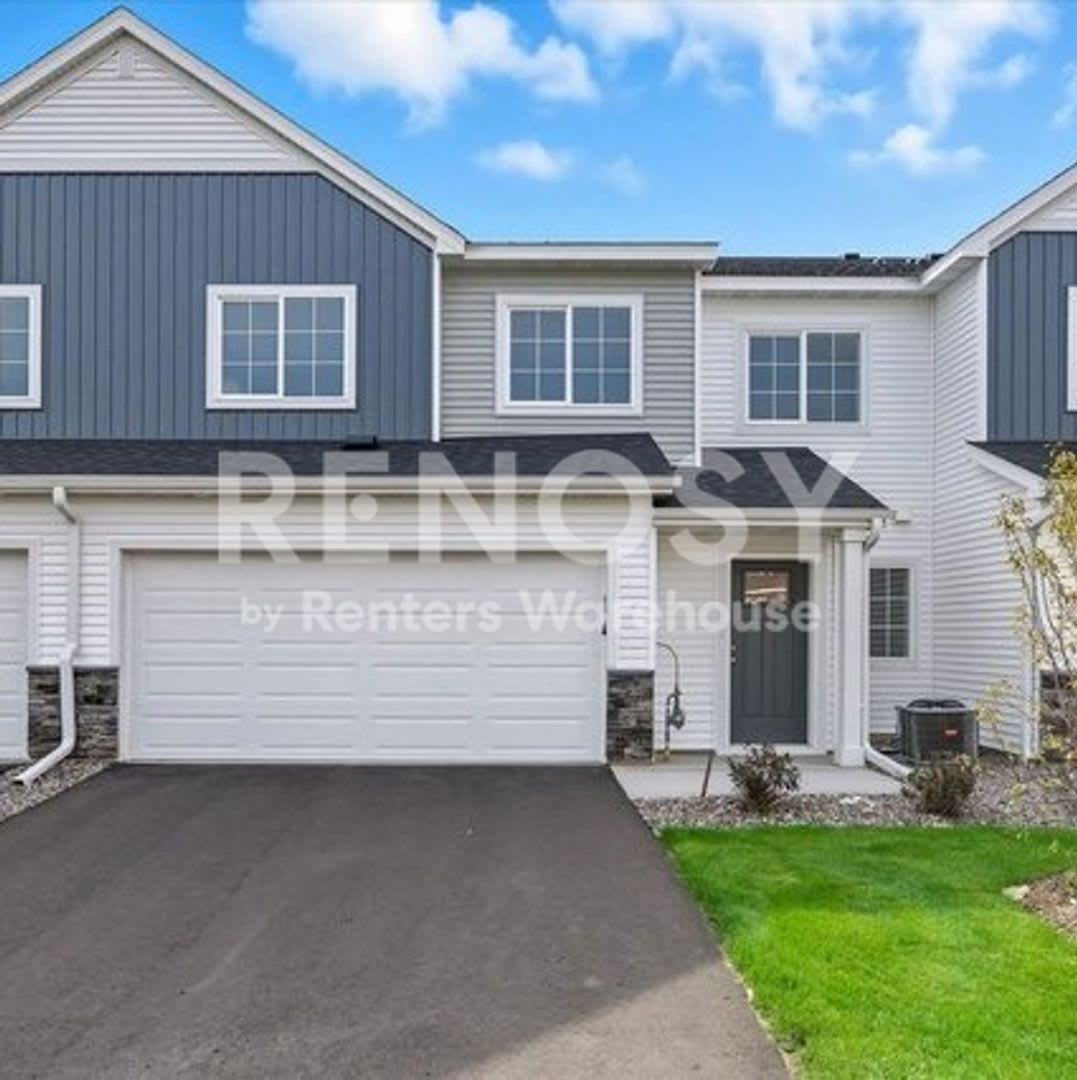 Available July 15th 3 Bedroom 2.5 Bath Townhome in Zimmerman – photo 1 of 17