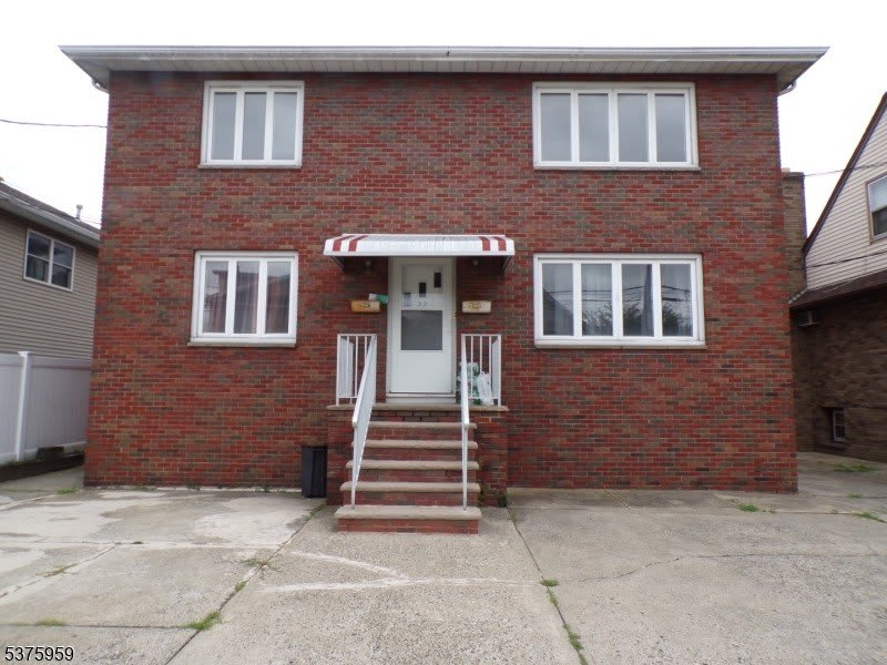 22 John St – photo 1 of 17