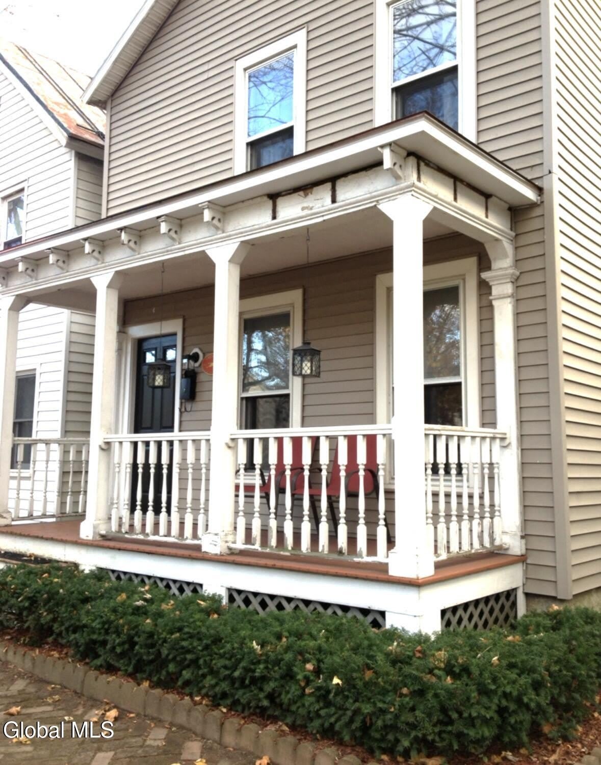 120 Van Dam Street – photo 1