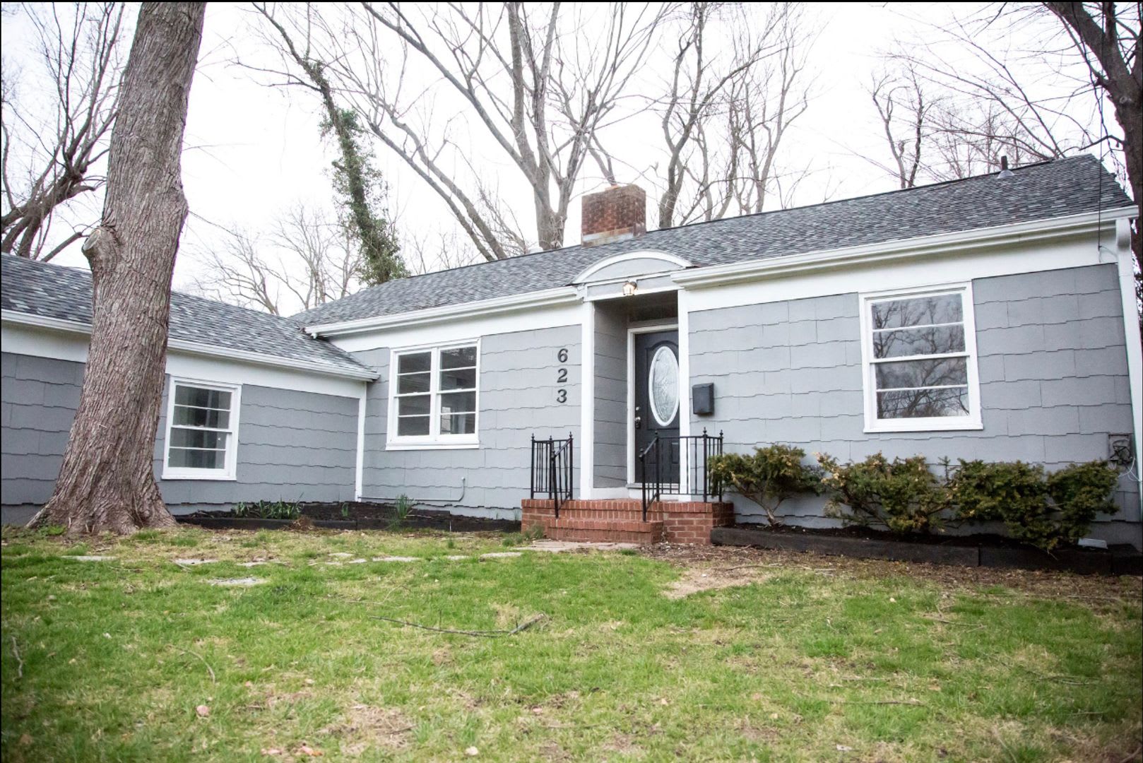 Completely Remodeled 3 Bedroom 2 Full Bathroom On Over An Acre Lot – photo 1