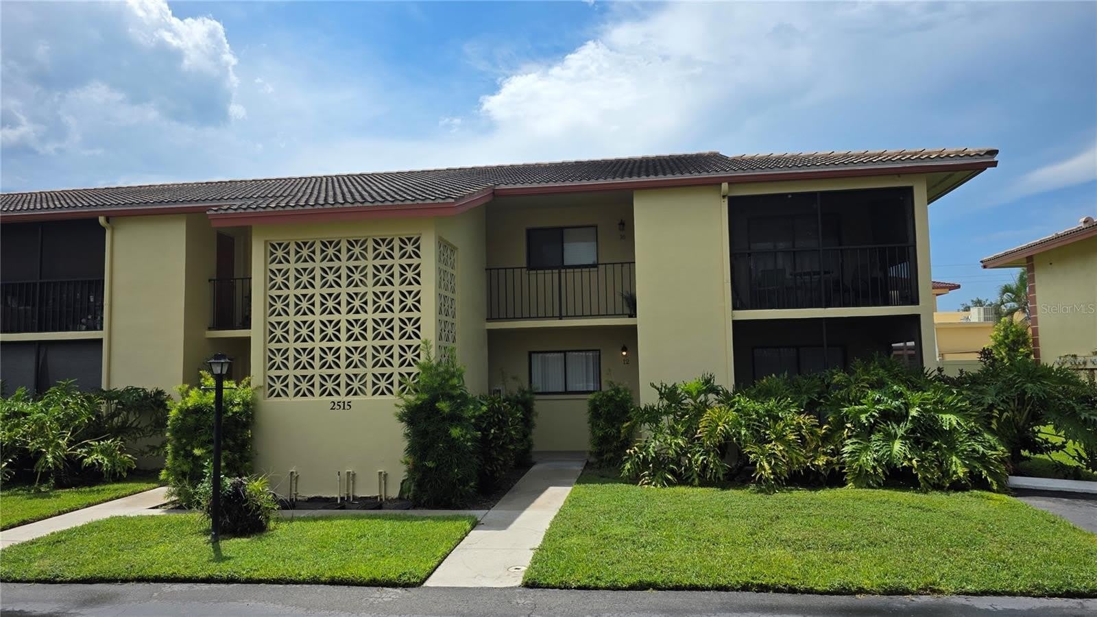 2515 BAYSHORE GARDENS Parkway – photo 1 of 17