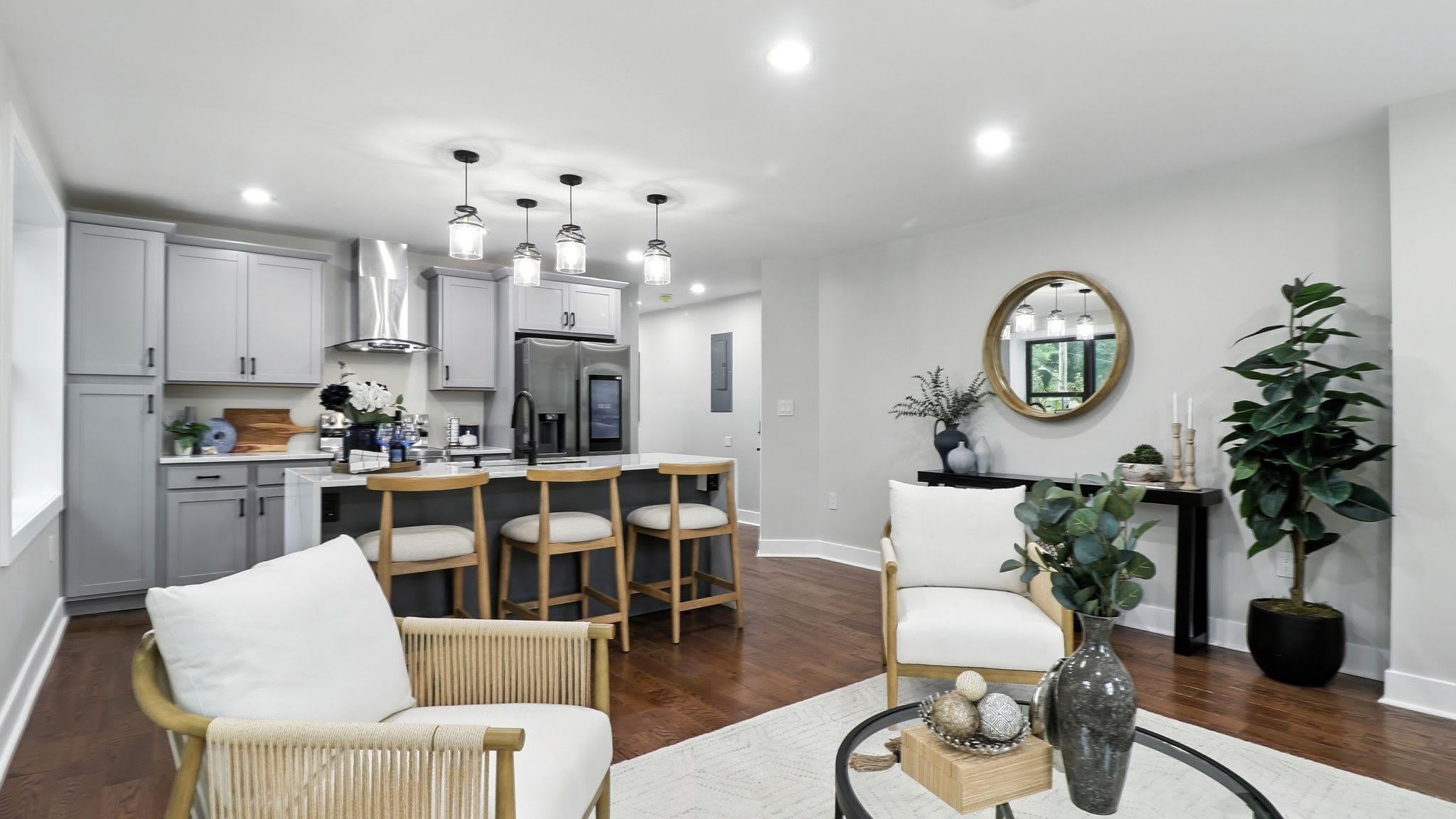 2256 HIGH Street SE – photo 1
