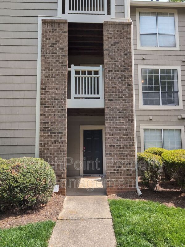5001 Sharon Rd – photo 1