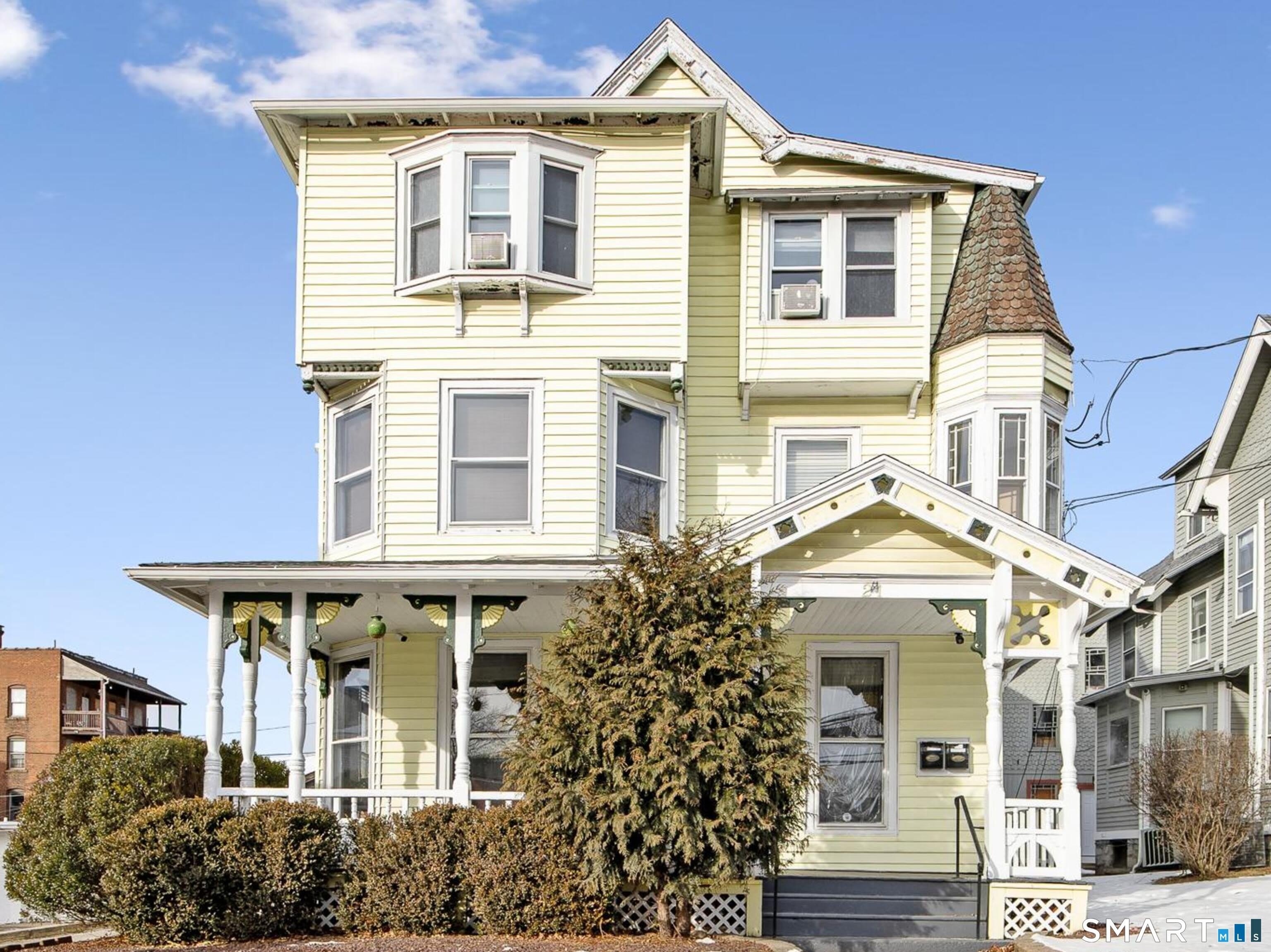 21 Holmes Avenue – photo 1 of 9