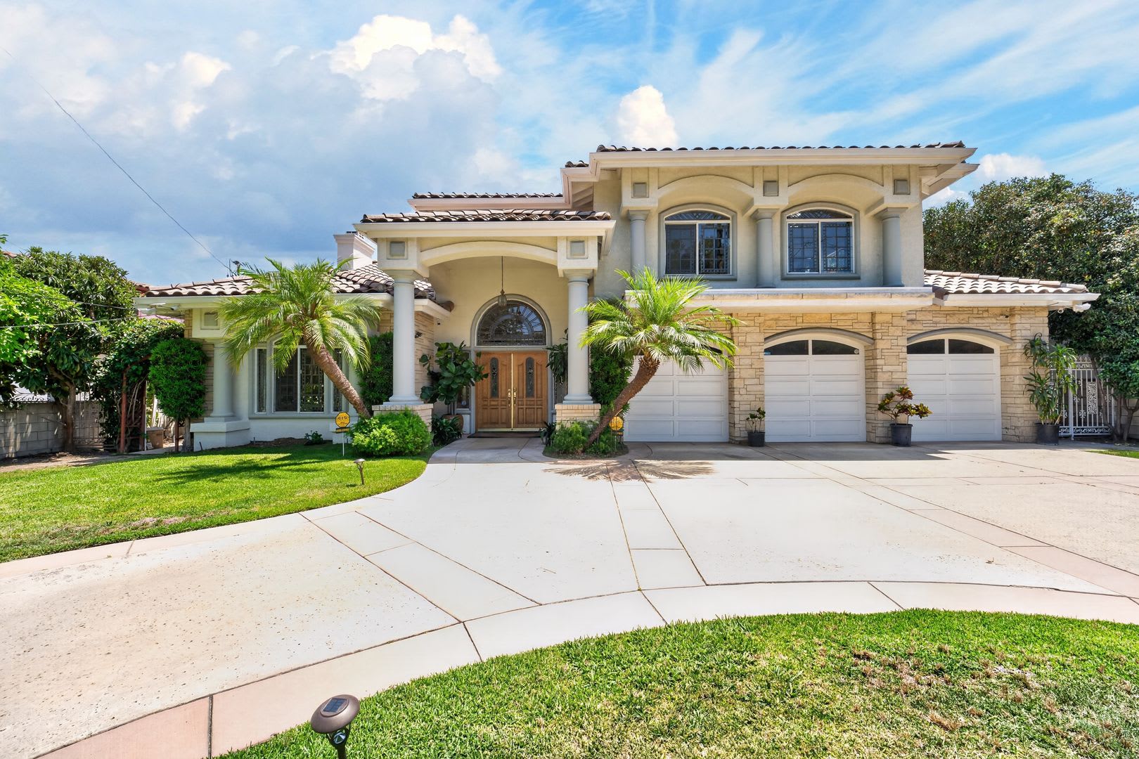 Executive Furnished Estate Home in Prestigious West Arcadia – photo 1