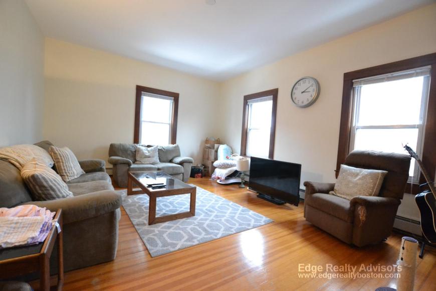 42 Lincoln St. – photo 1
