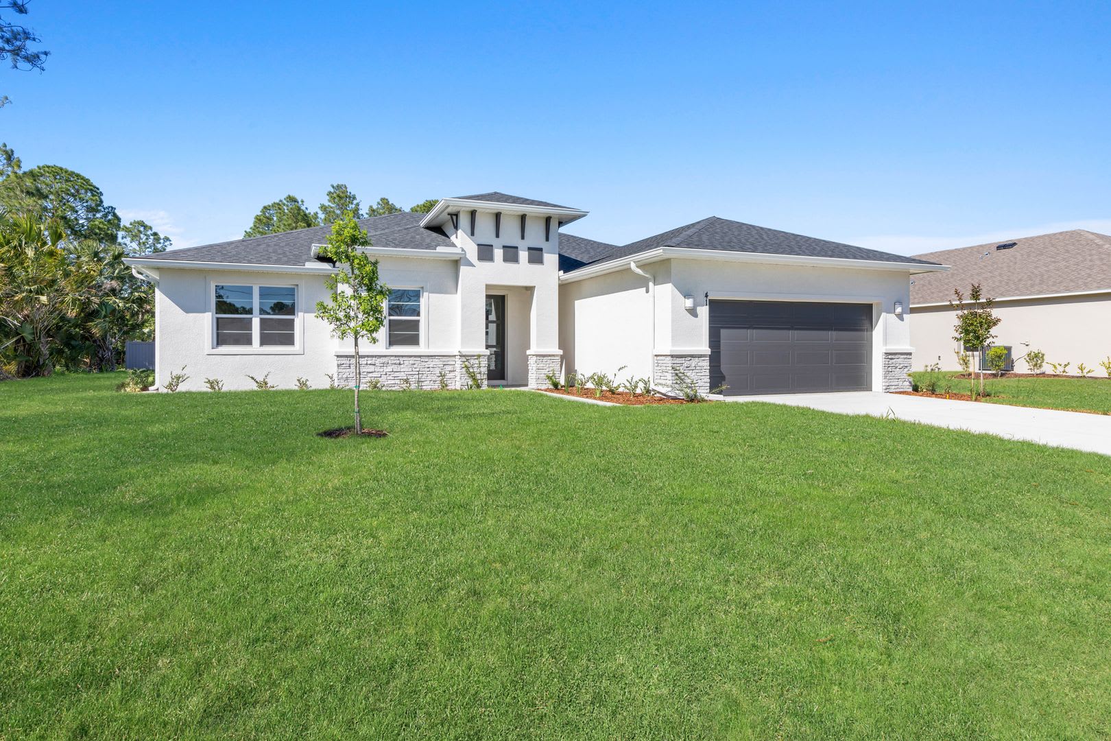 Modern North Port Home For Rent Privacy Convenience – photo 1 of 402
