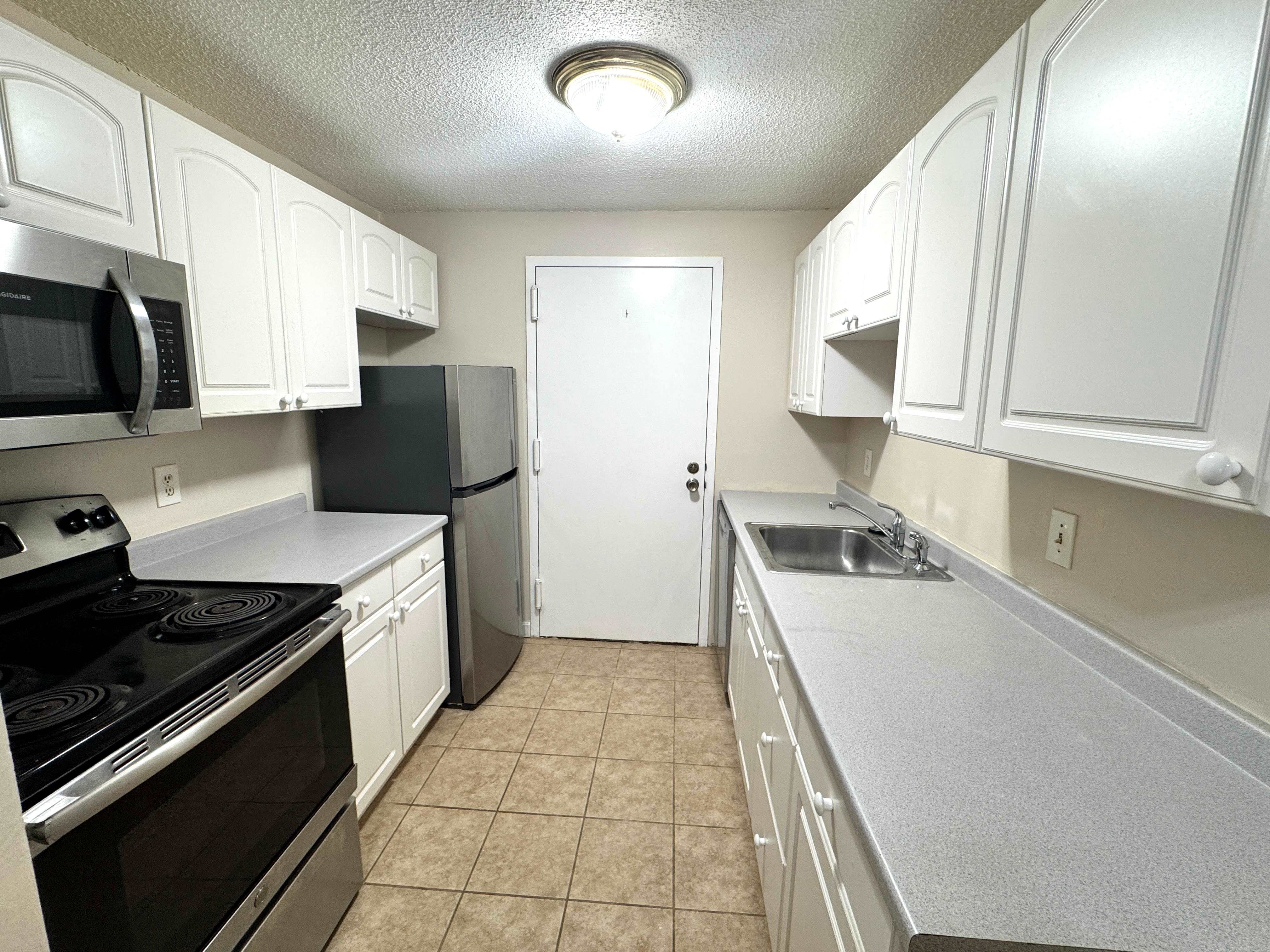 7 Village Rock Ln – photo 1 of 16