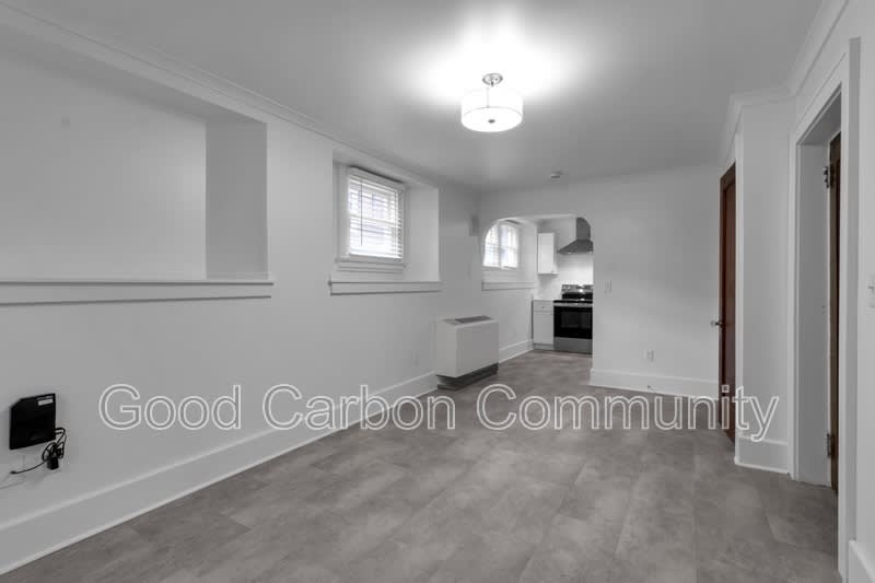 16-42 Chapel Rd – photo 1 of 15