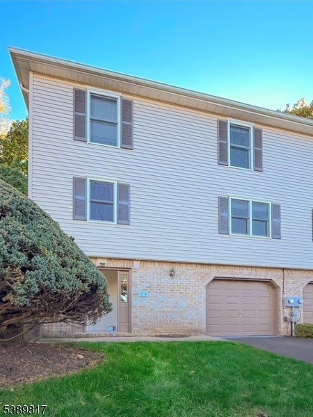 8 Magnolia Ct – photo 1 of 97