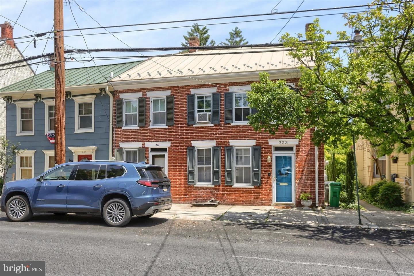 223 S Pitt Street – photo 1