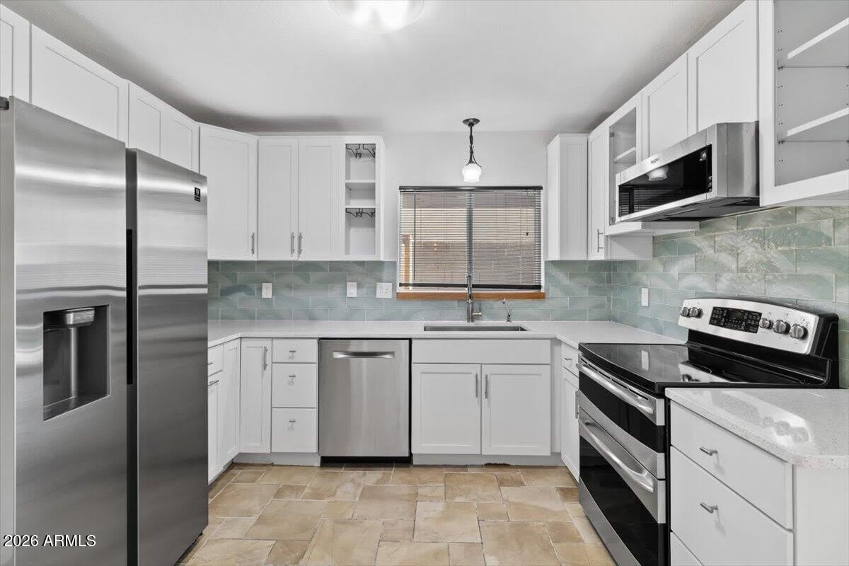 730 N SYCAMORE – photo 1