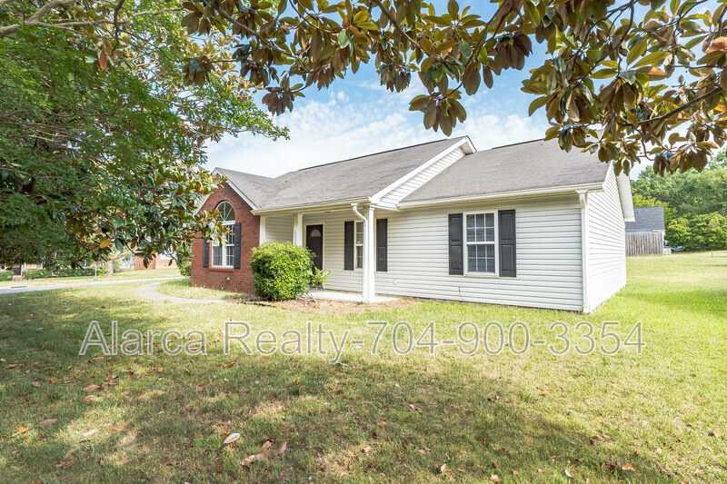 6532 David Ave – photo 1