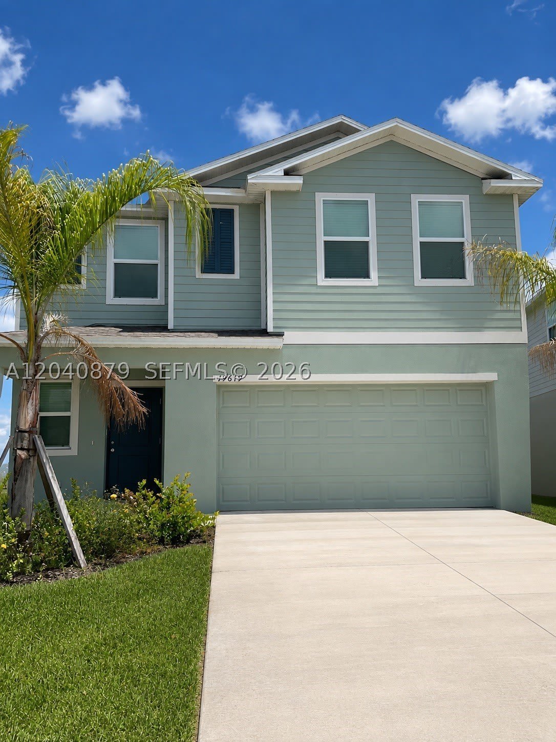 19619 Fairhill Ct – photo 1