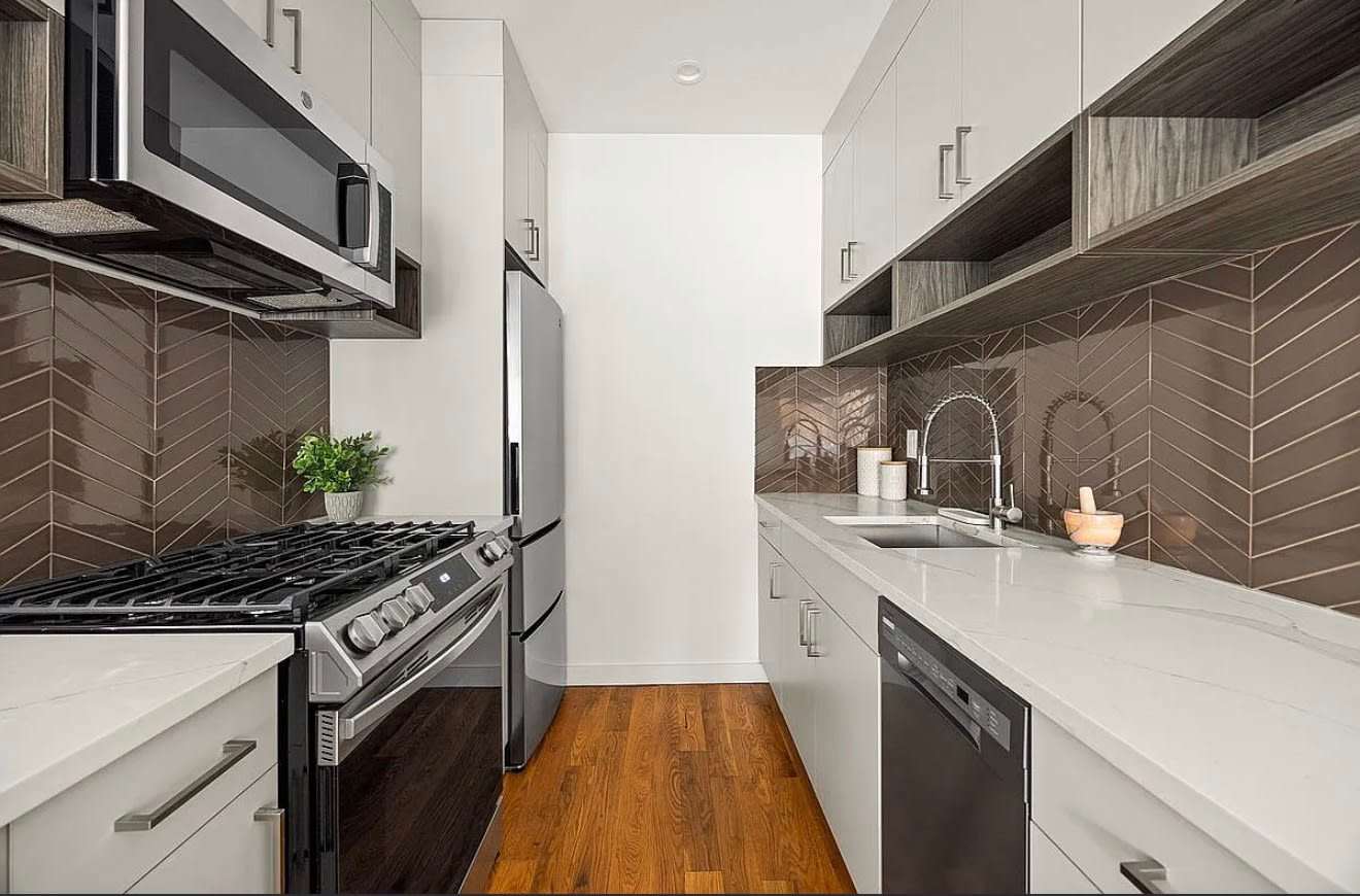 88 Marion St Apt 4A – photo 1