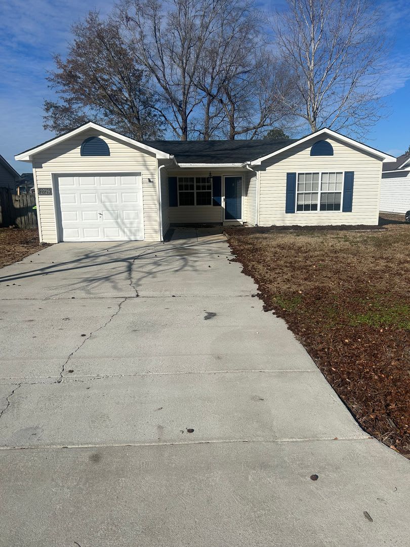 2729 Temperance Dr – photo 1