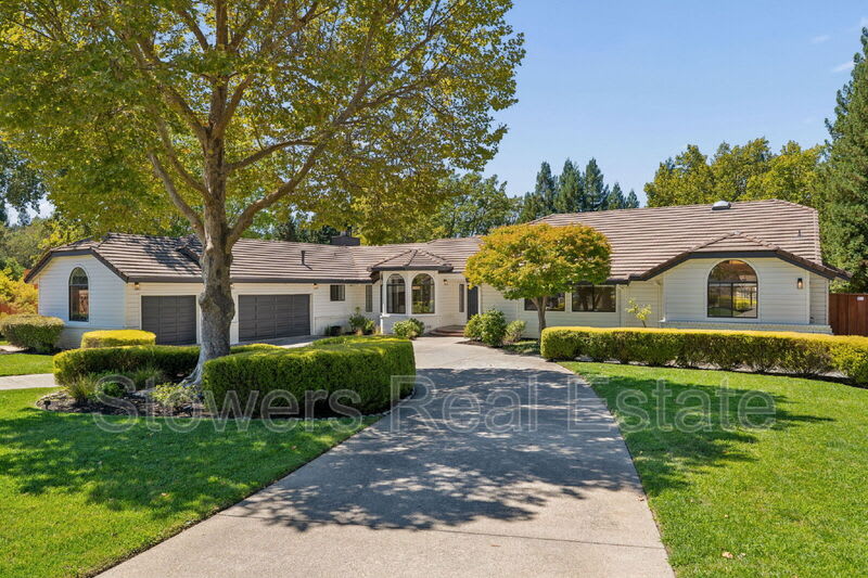 1121 Douglas Ct – photo 1 of 55
