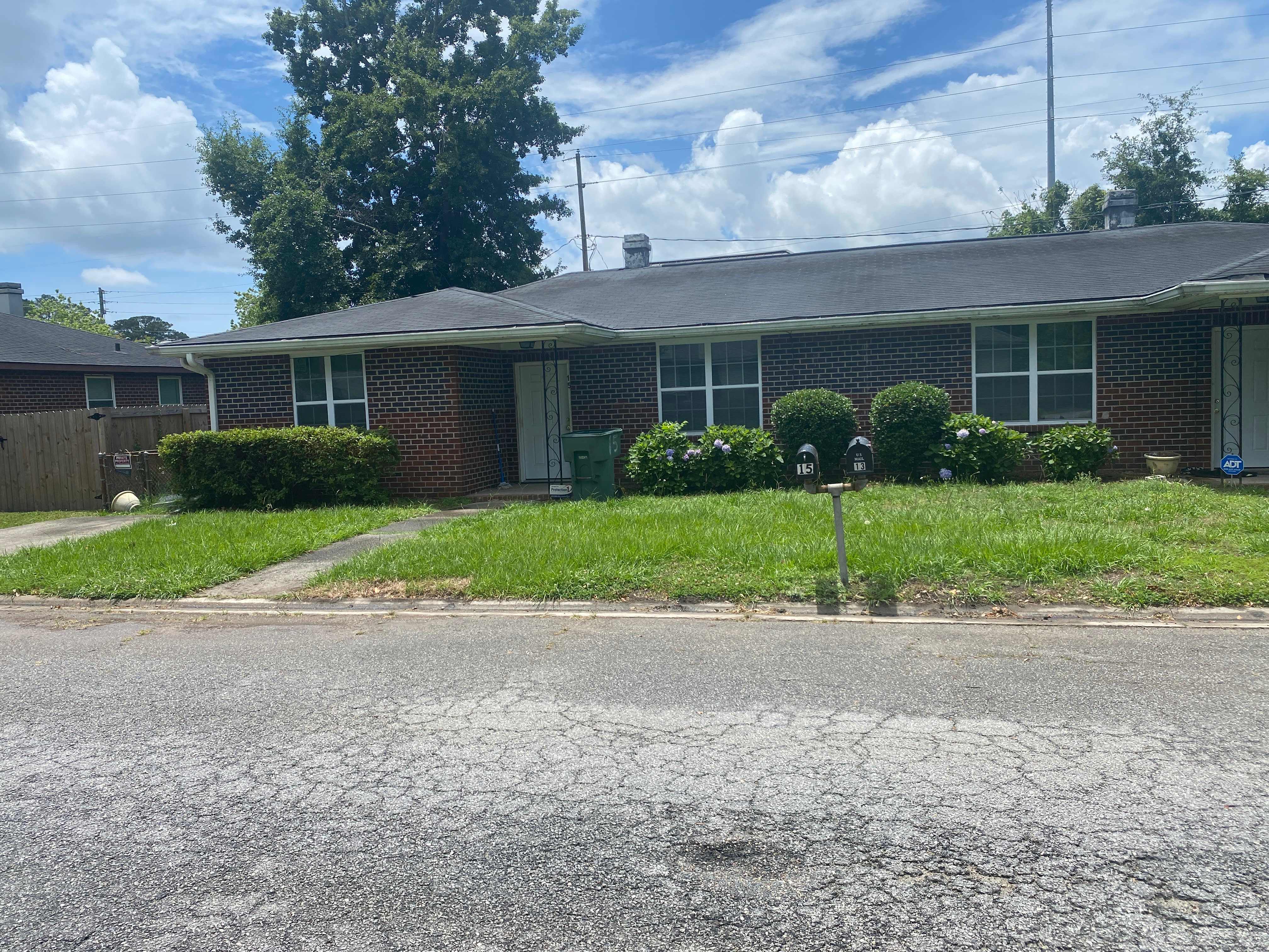 15 Seneca Road – photo 1