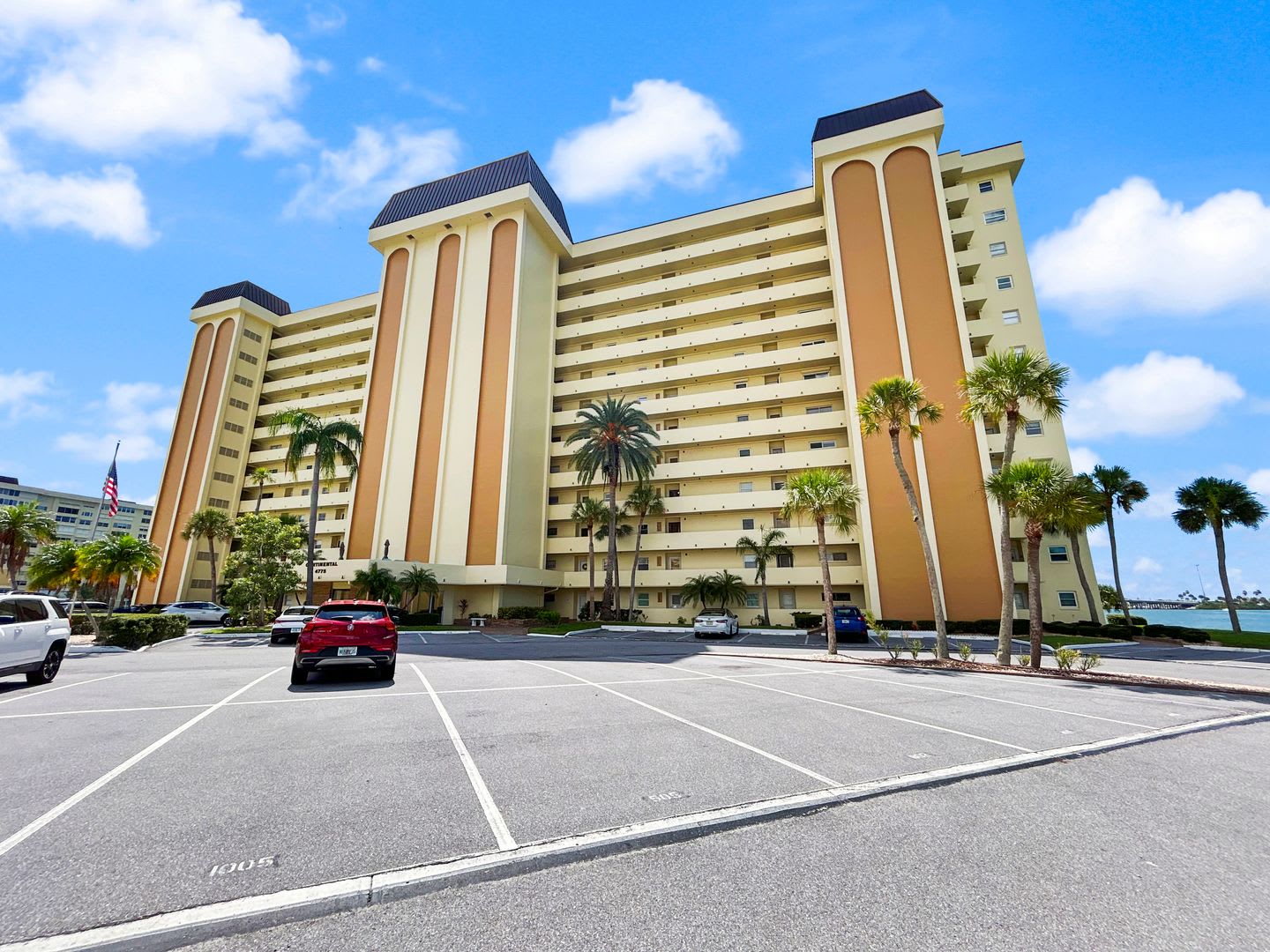 Furnished Waterfront Condo With Stunning Views 1 Bed 1 Bath Sea Towers 55 Community – photo 1 of 293