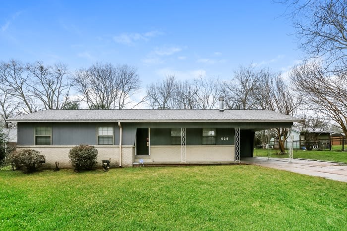 529 Wolcott Circle – photo 1 of 10