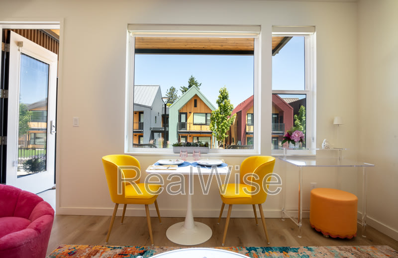 184 Garfield St – photo 1 of 45