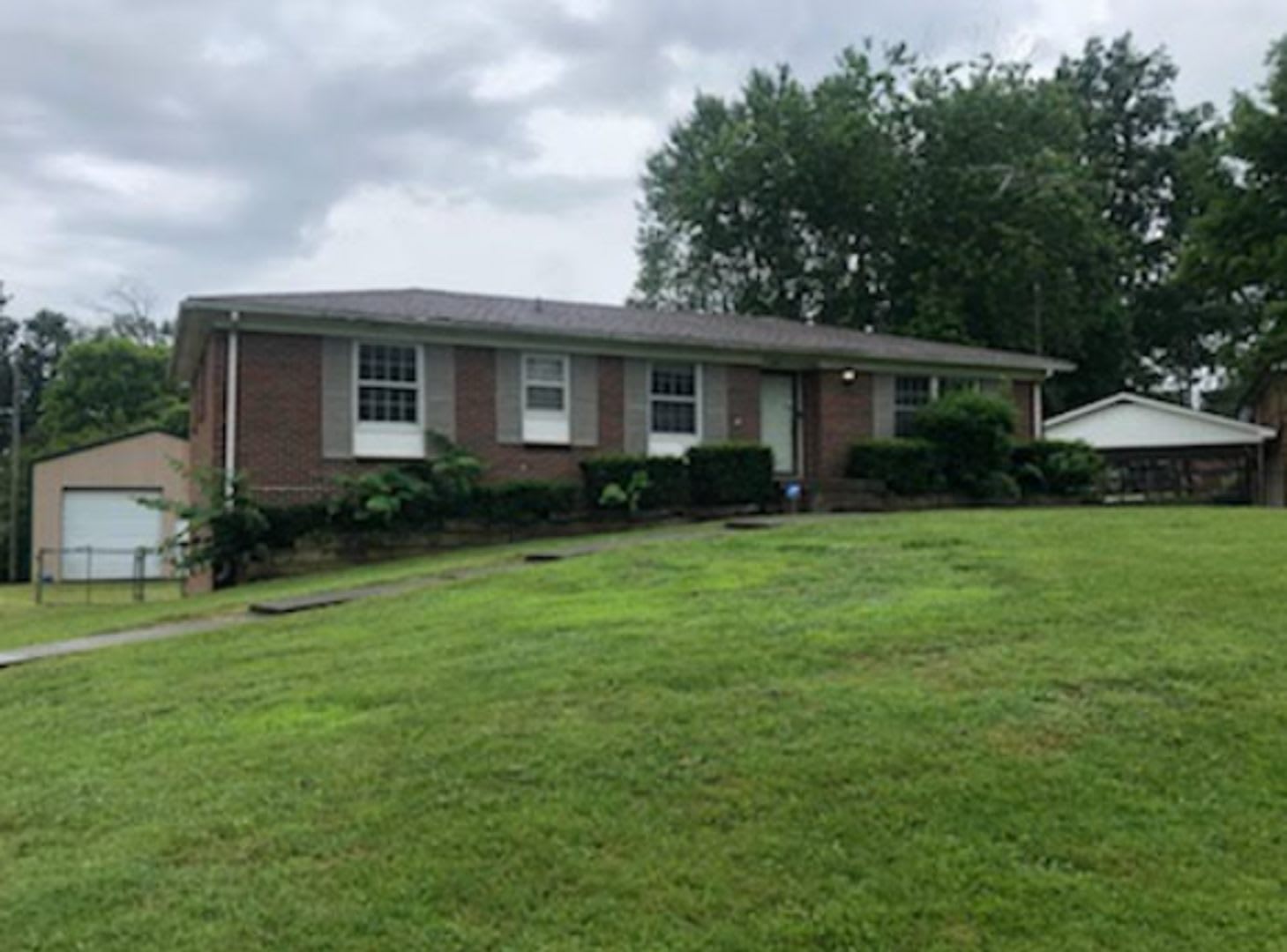408 Melinda Drive – photo 1