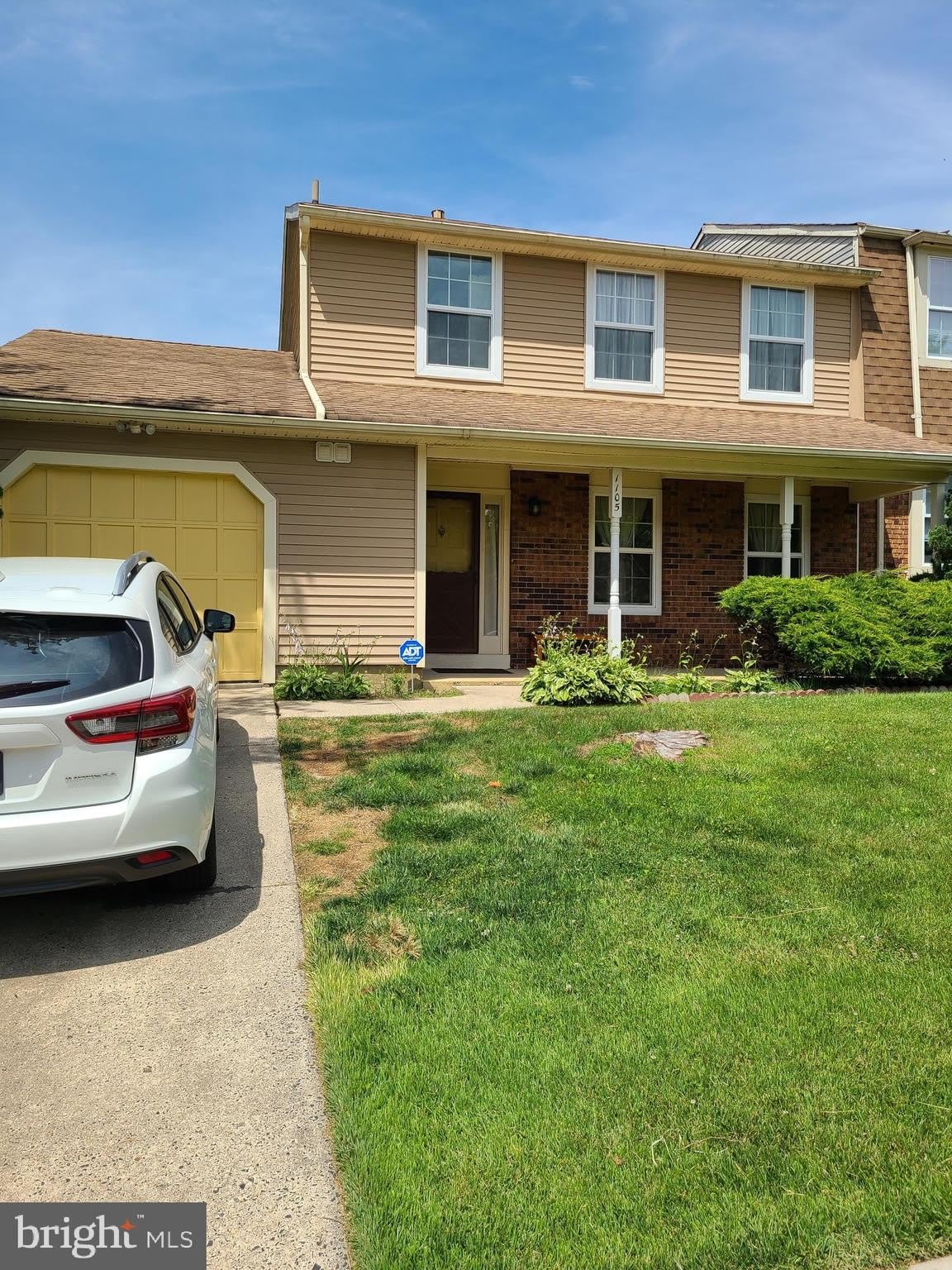 1105 JONATHAN Lane – photo 1 of 23