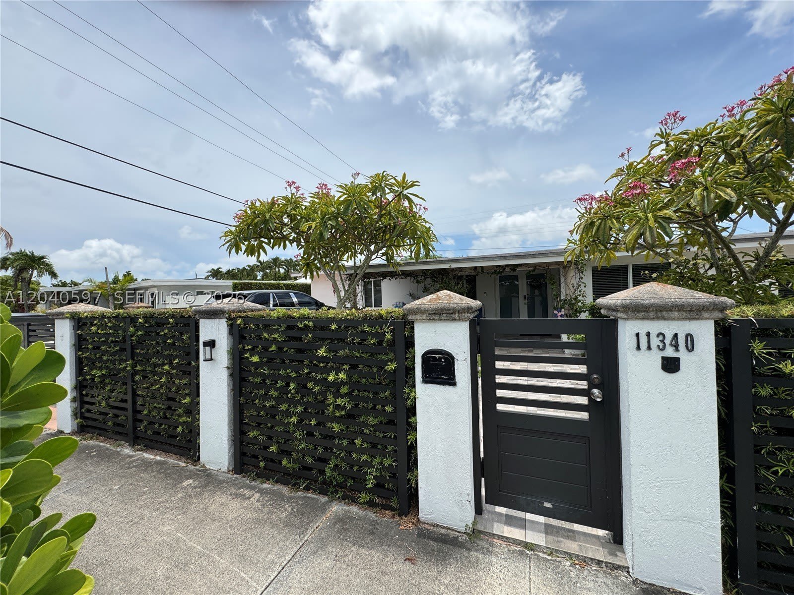 11340 SW 41st Ter – photo 1 of 10