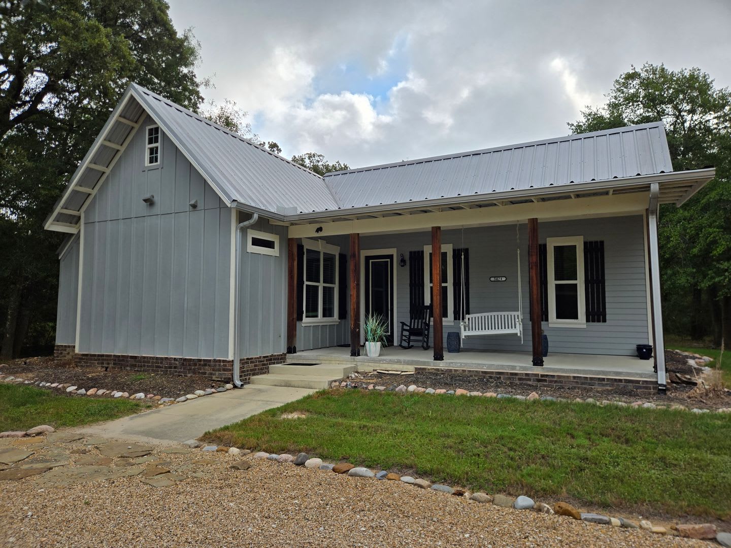 College Station (Karnes City Cottages) – photo 1 of 19