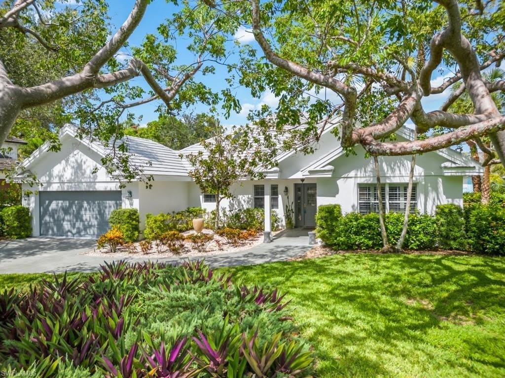 1131 Crayton Rd – photo 1