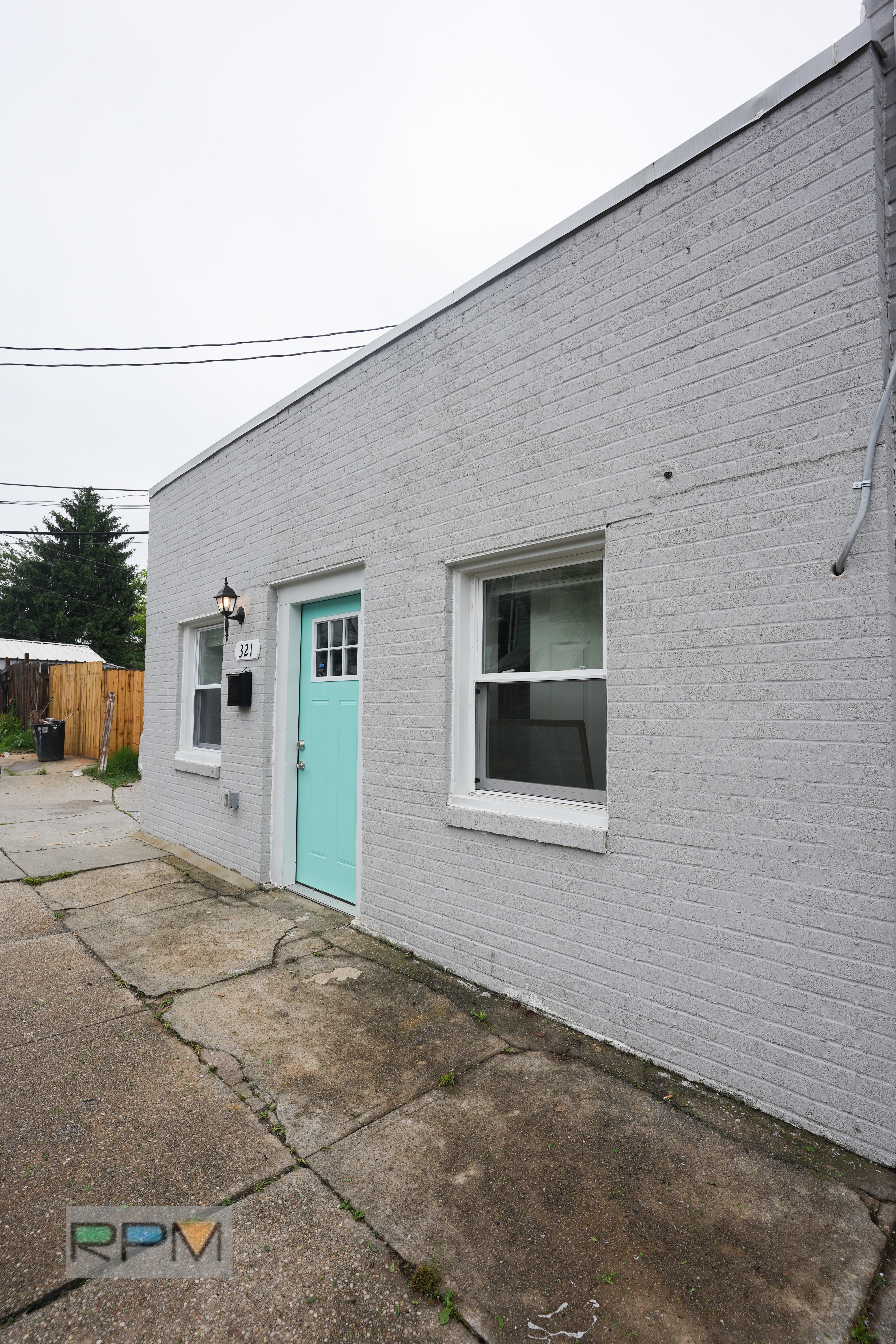 321 Loneys Ln – photo 1