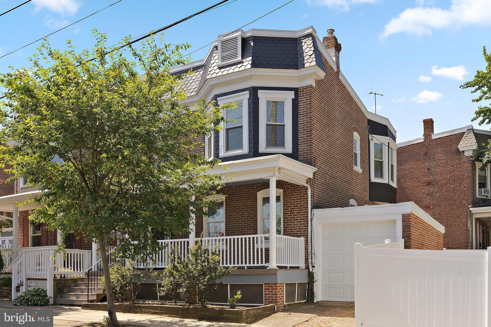 1618 W 14TH – photo 1