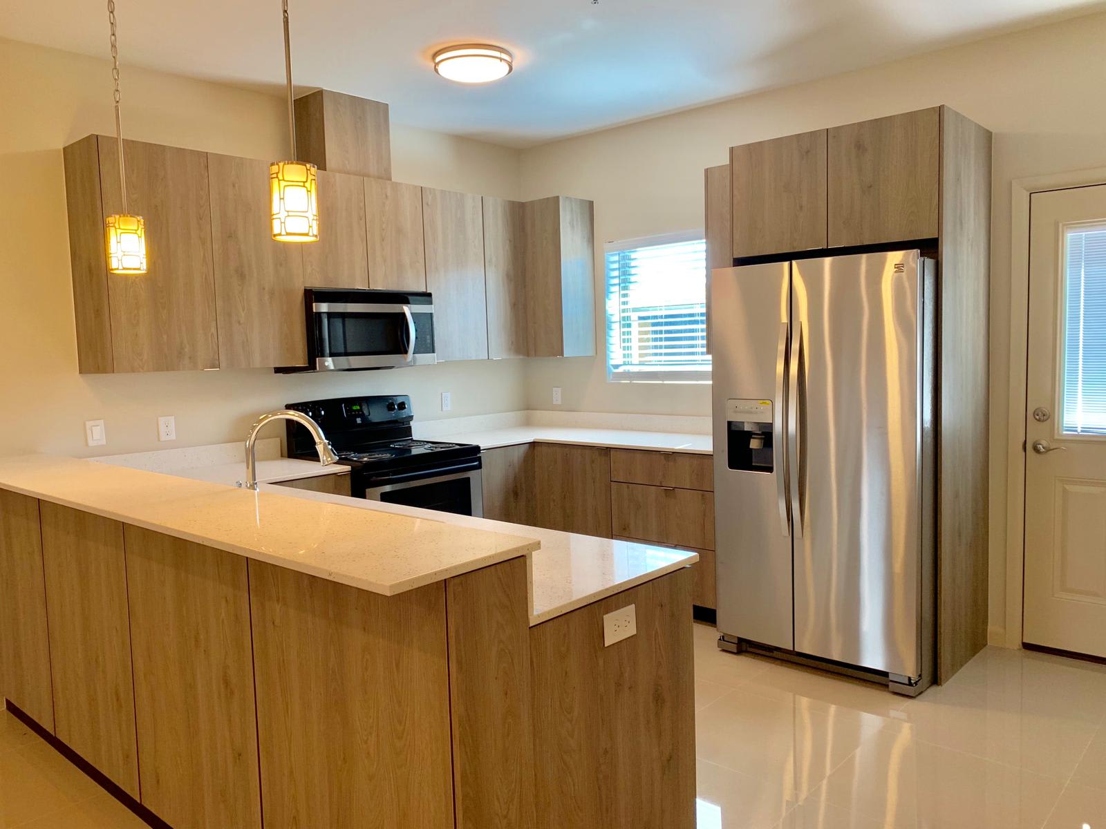 410 Newport Ave – photo 1