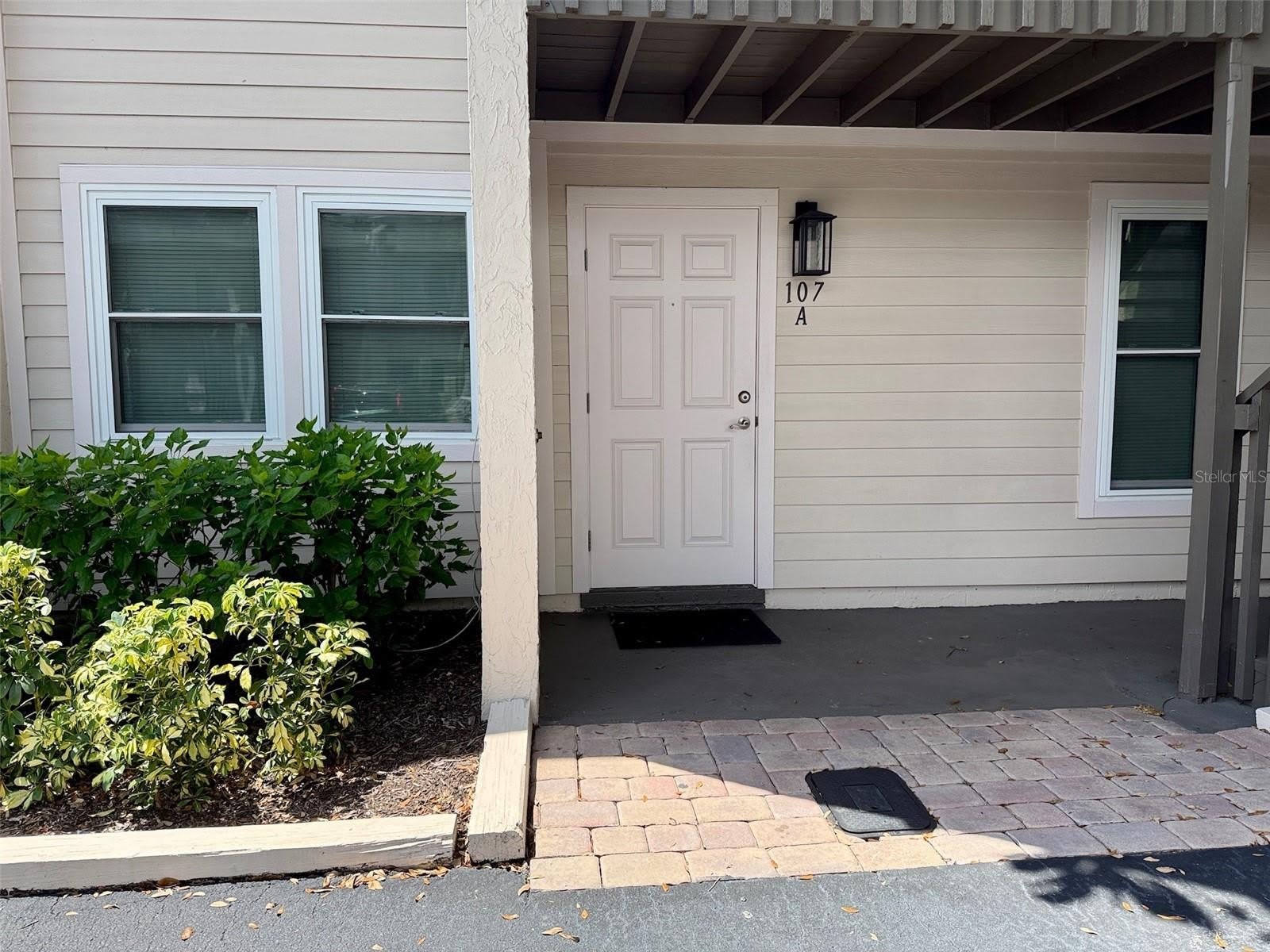 527 S Lincoln Avenue – photo 1