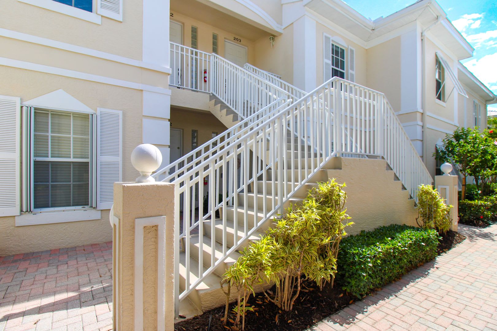 North Naples Sweet Water Bay Furnished Seasonal Rental – photo 1
