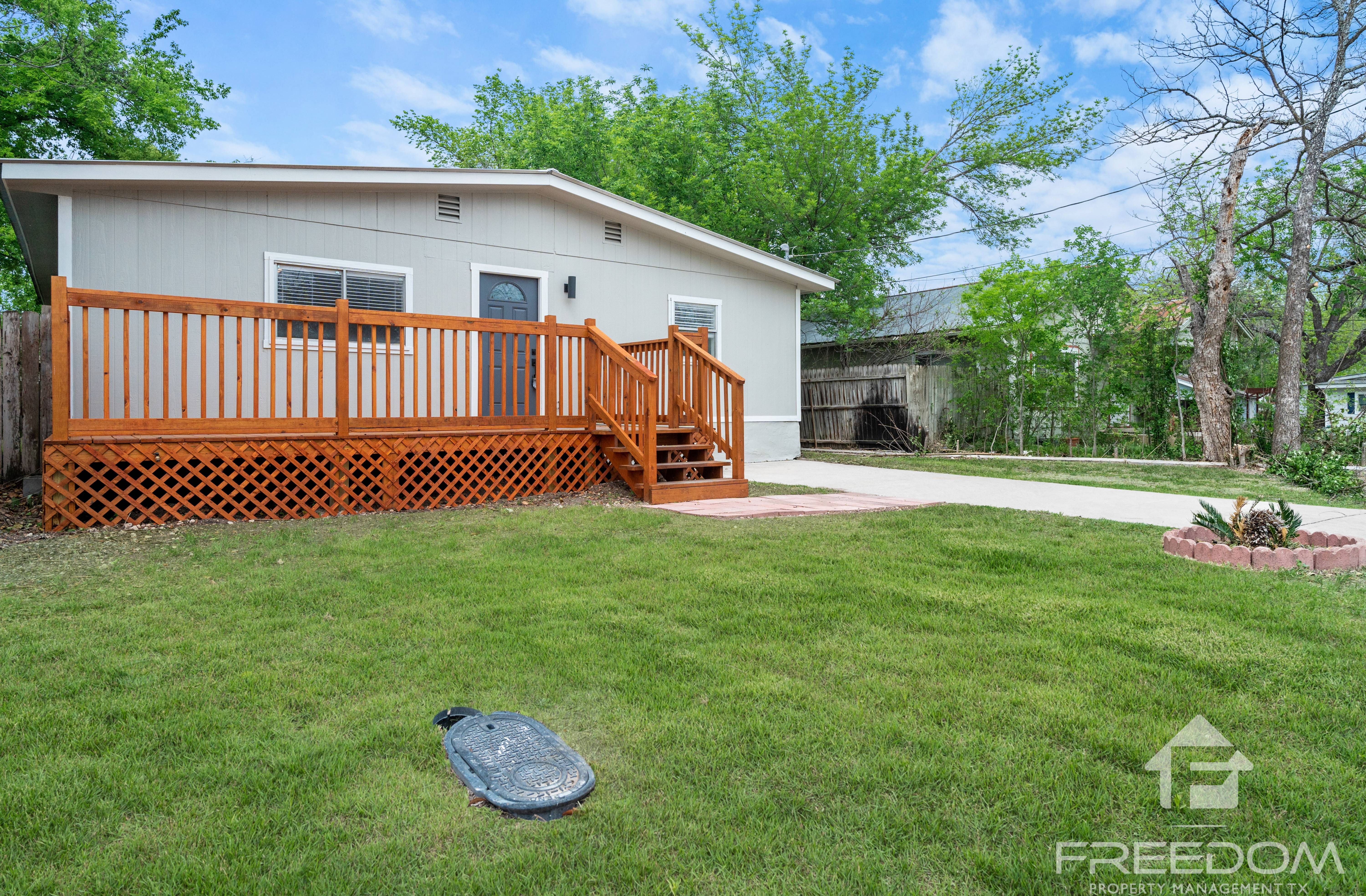 1824 Katy St – photo 1