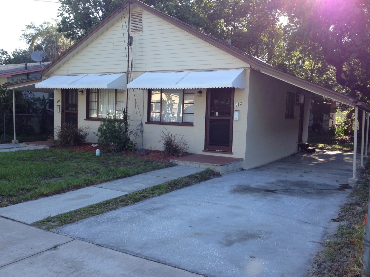 913 Brack St Cute Studio In 1 2 Duplex – photo 1 of 313
