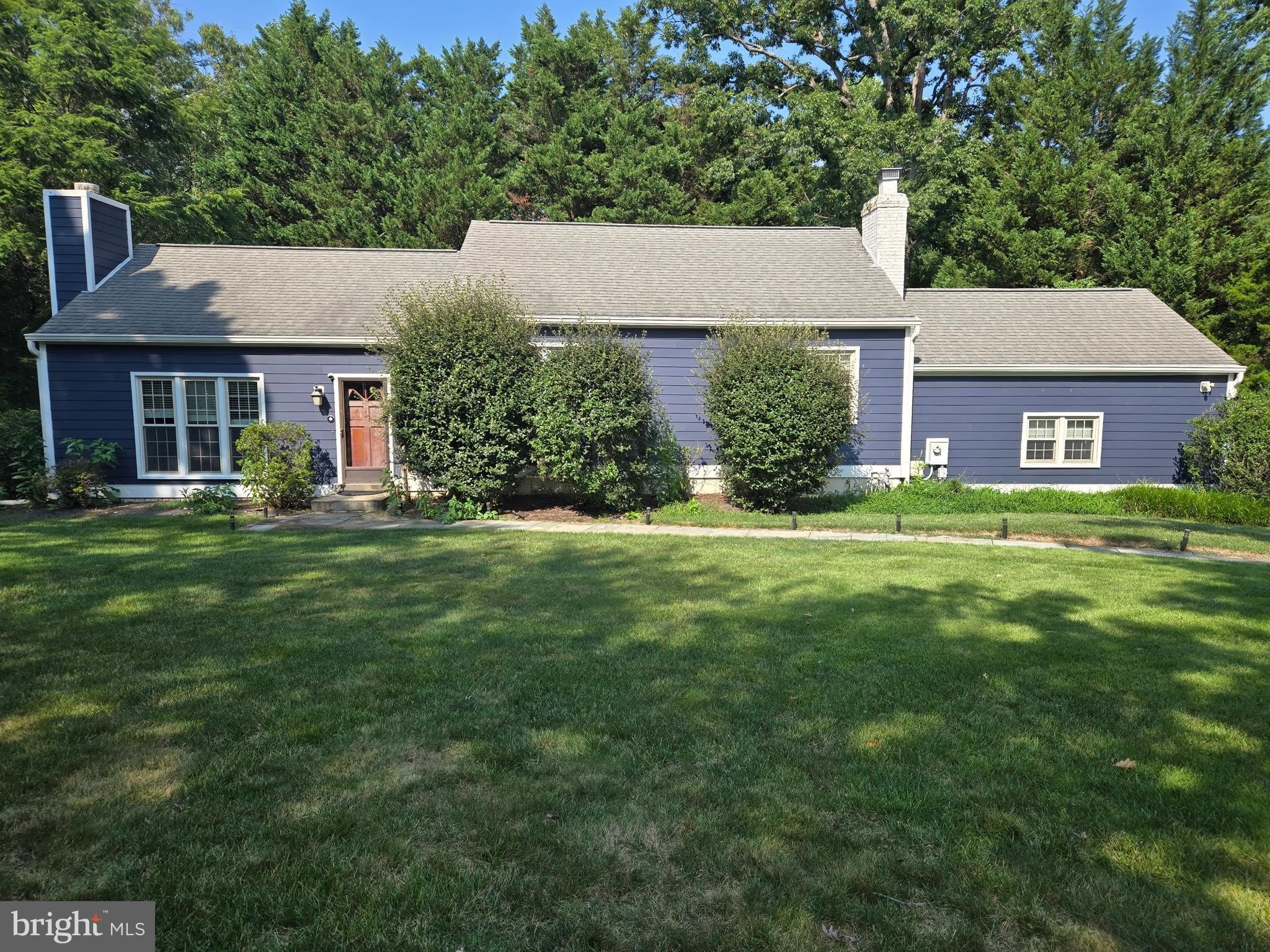 1008 Park Street Se – photo 1 of 156