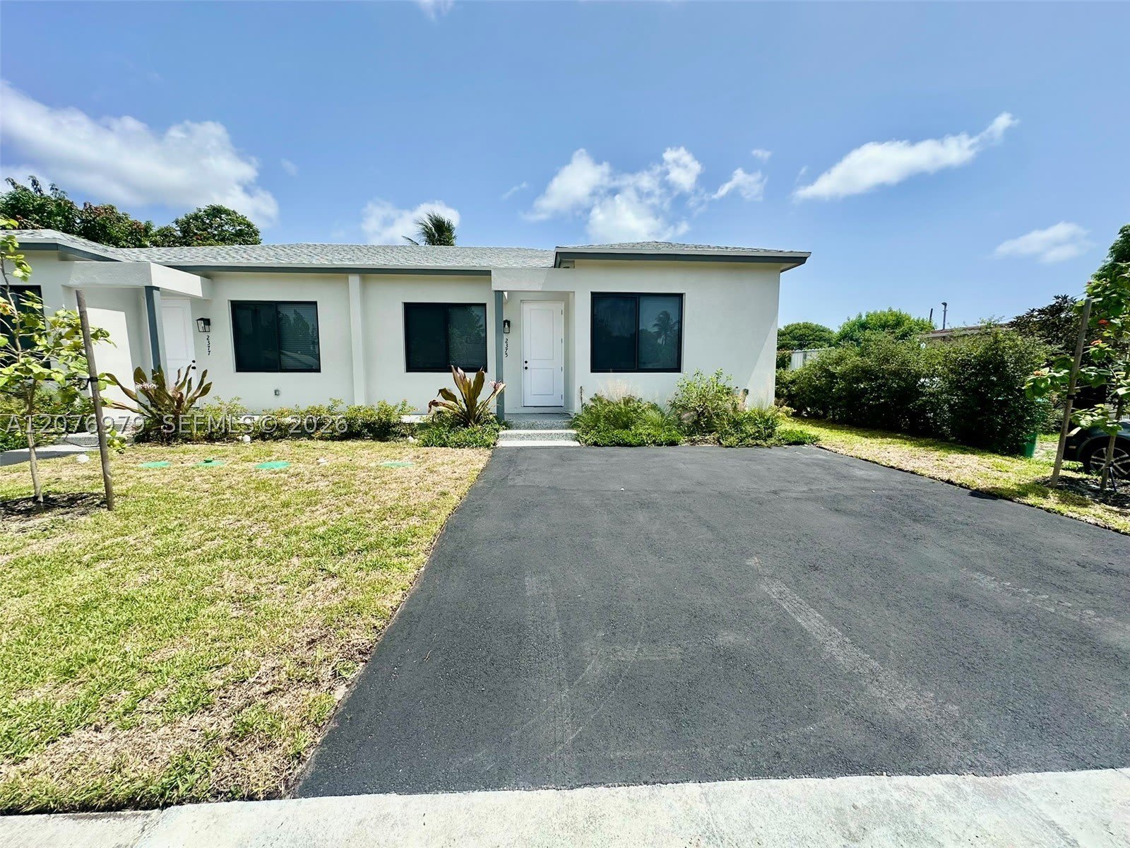 2375 Nw 105Th St – photo 1