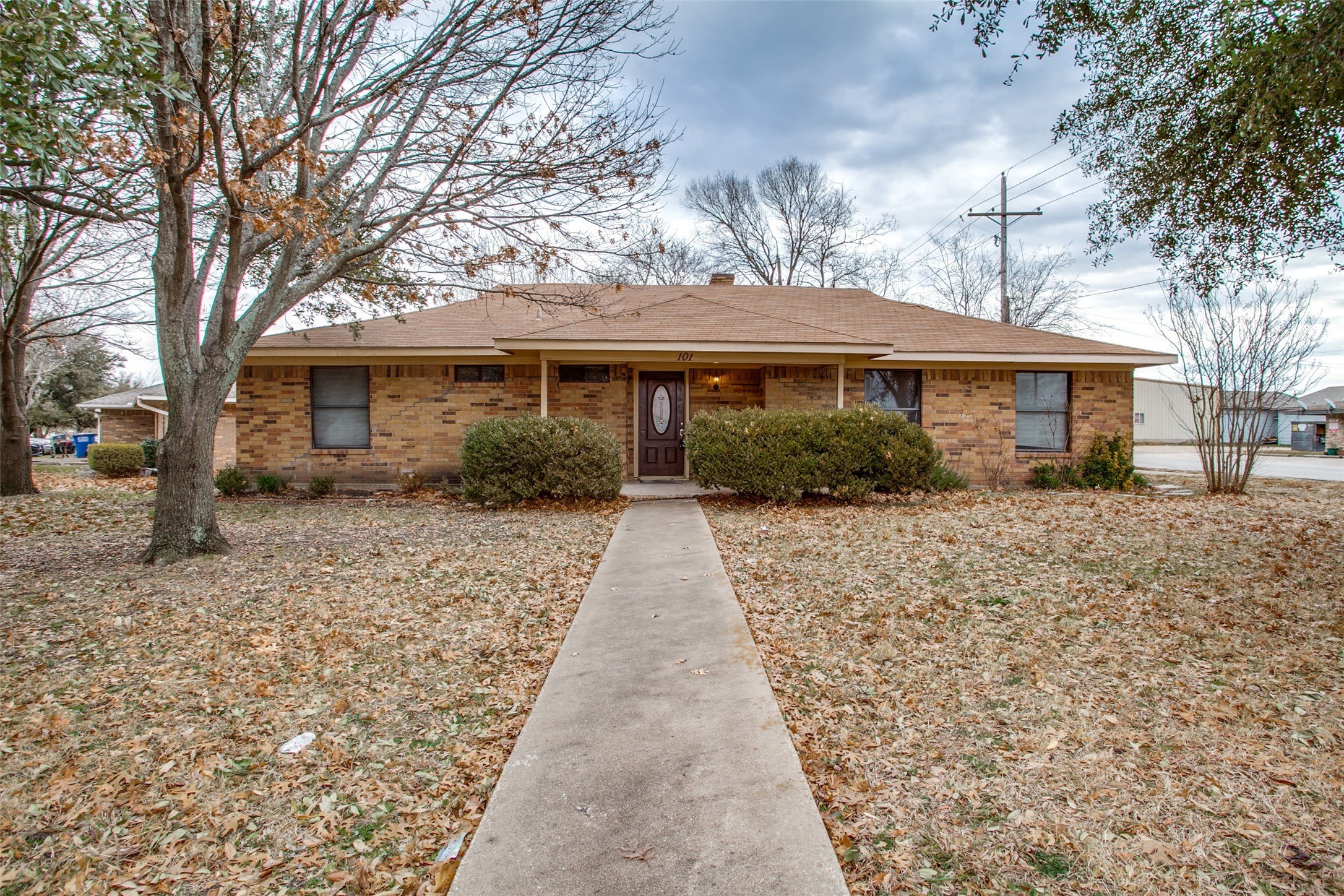 101 Teakwood Drive – photo 1