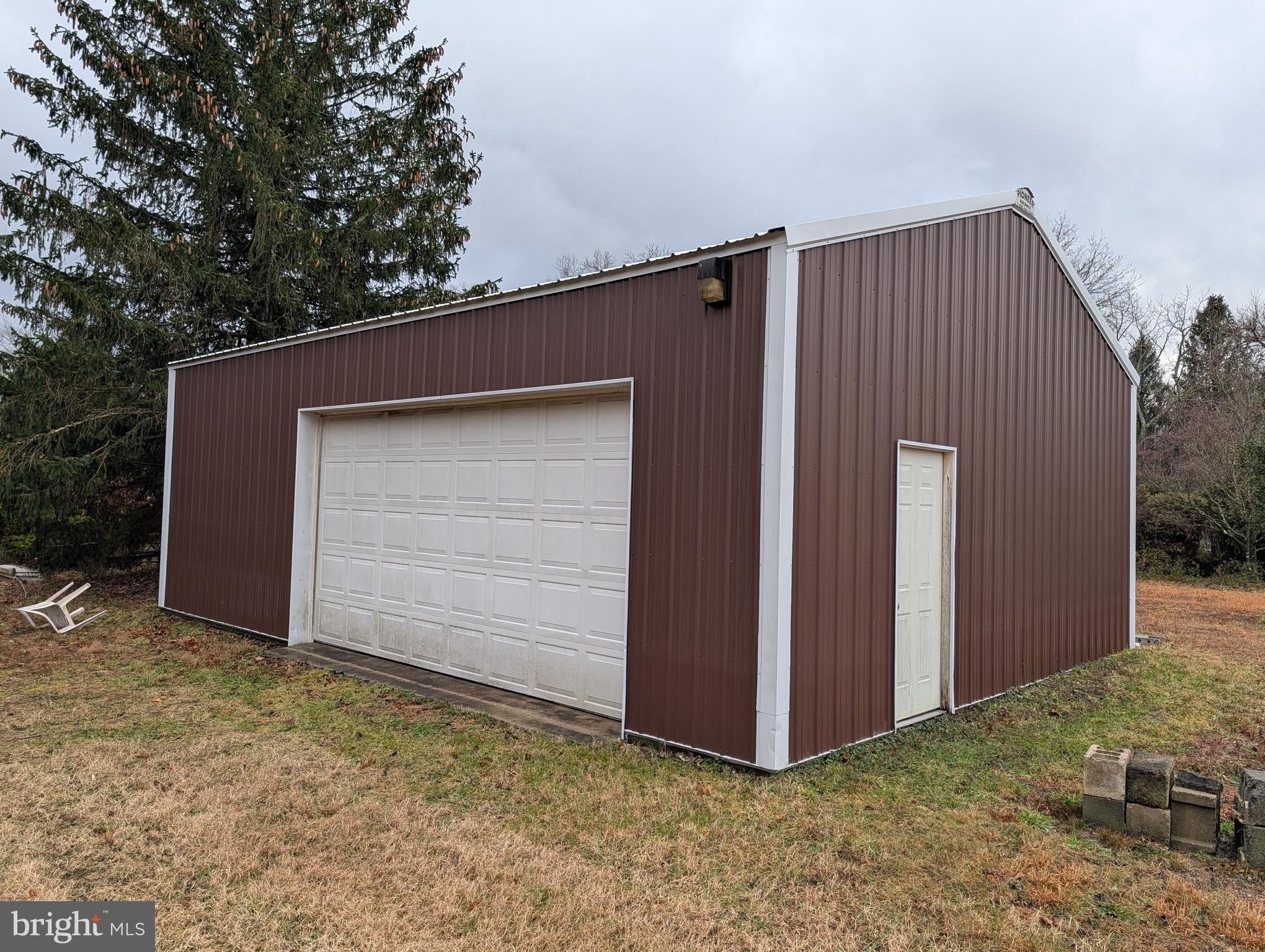 2316 COLES MILL Road – photo 1 of 5