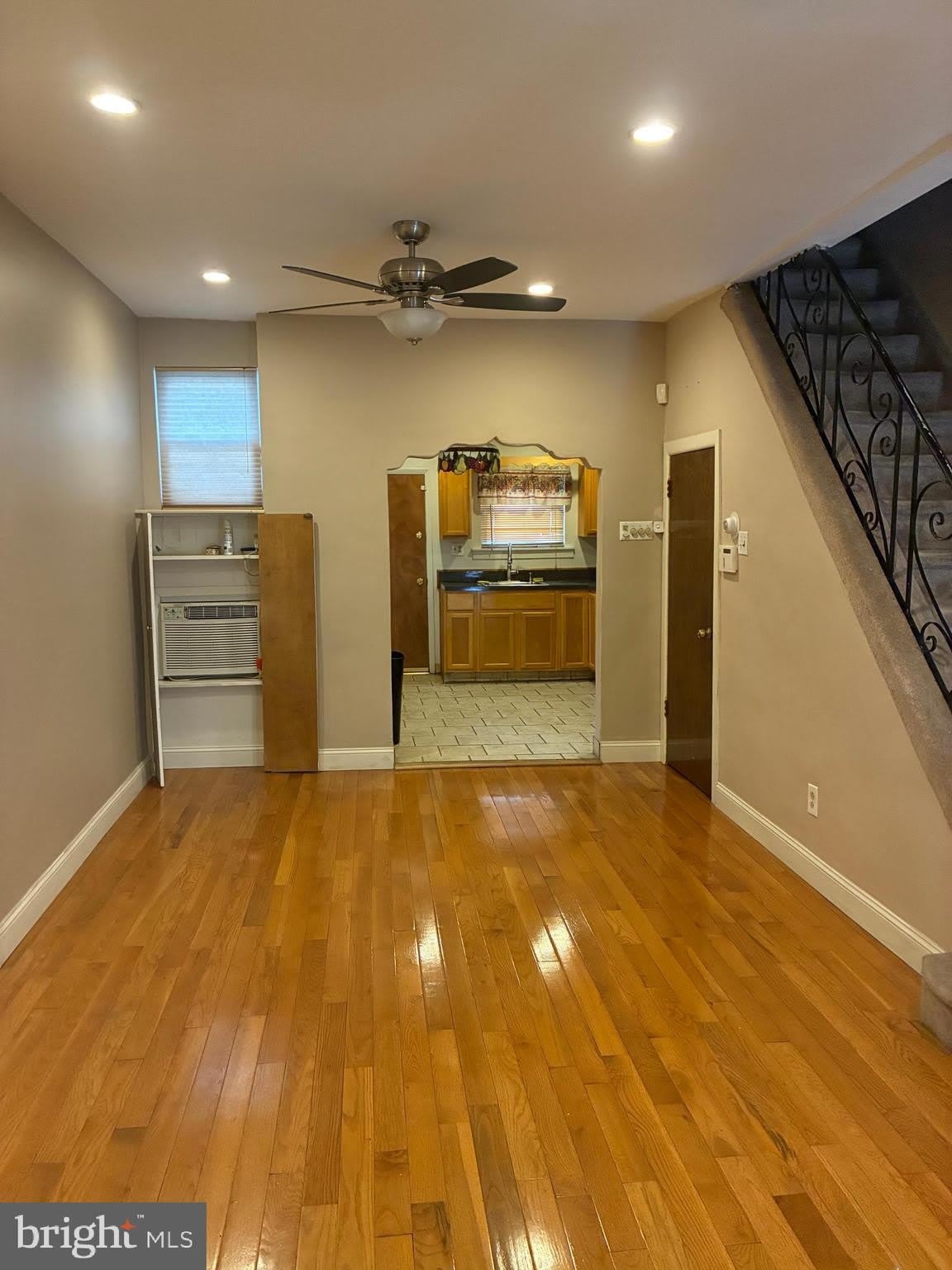 2218 S BEECHWOOD Street – photo 1