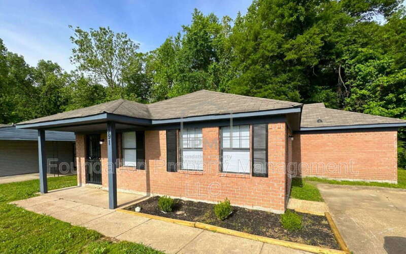 3791 Black Forest Drive – photo 1