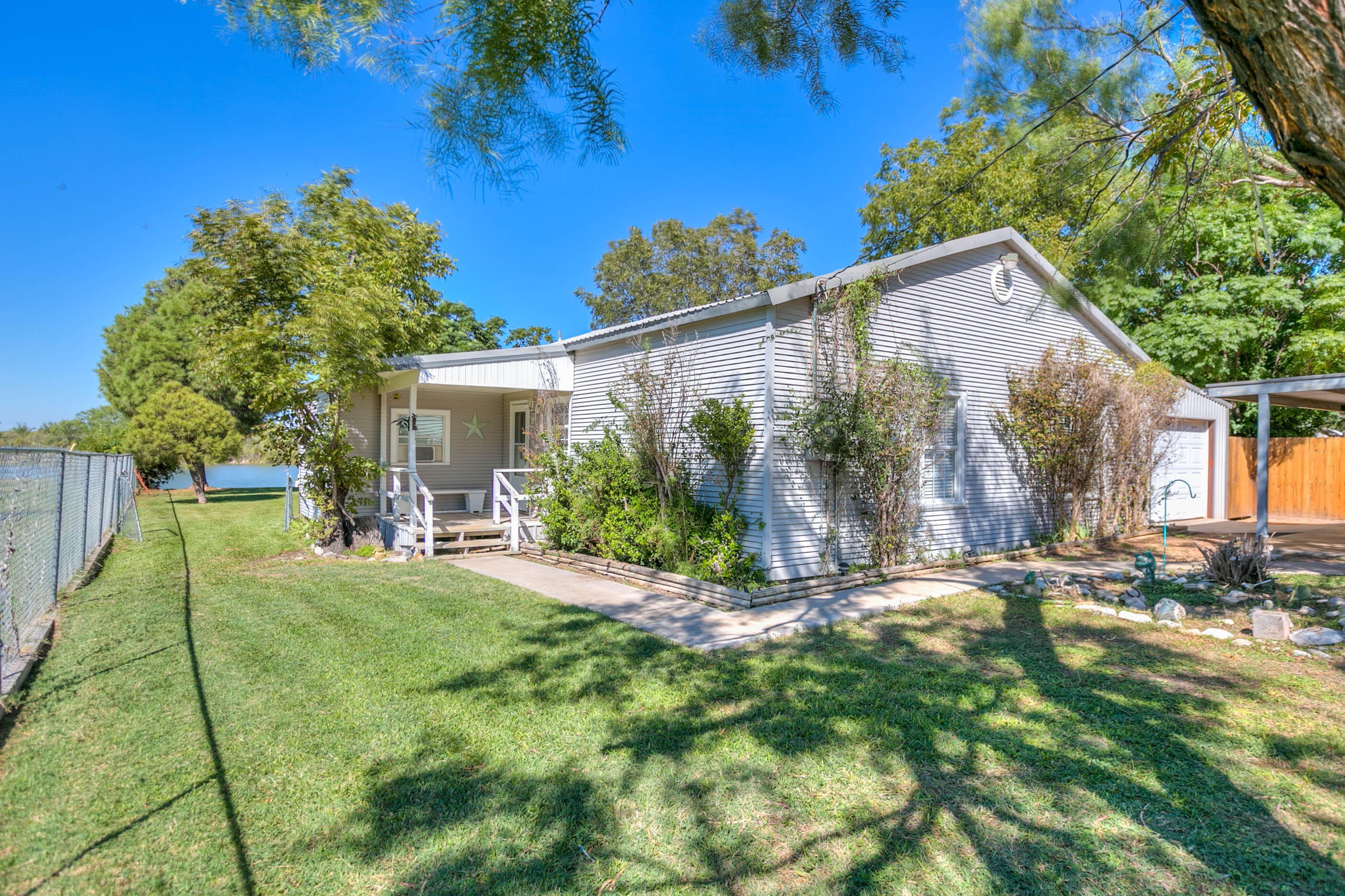 2330 Fisherman's Road – photo 1