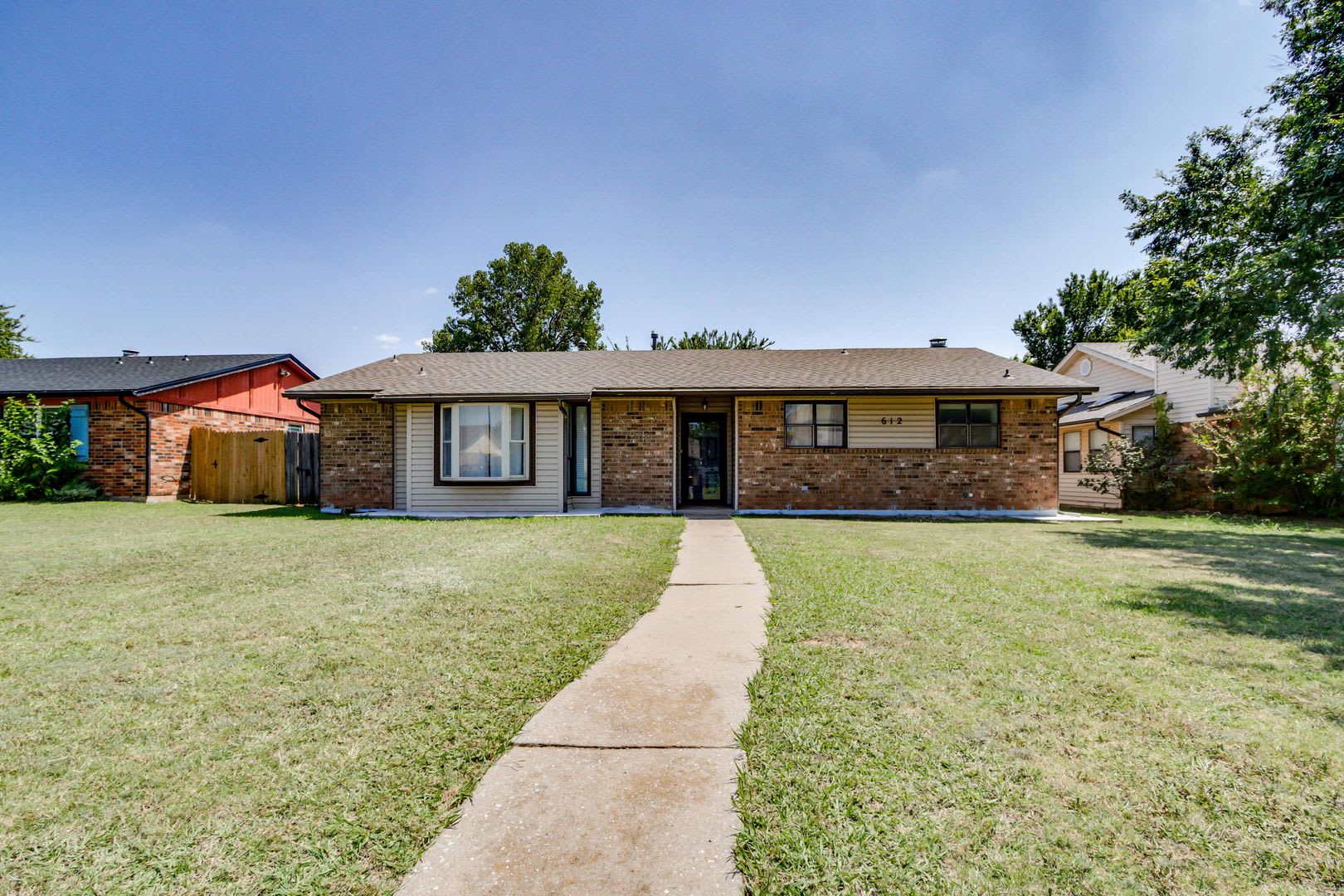 3 Bed 2 Bath 2 Car Garage Edmond Schools I – photo 1